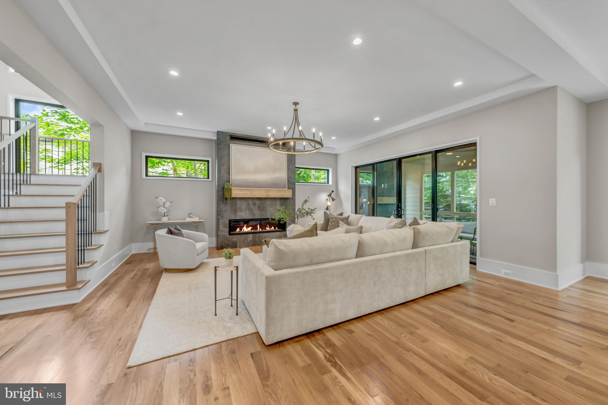 BELLEVUE FOREST - Residential