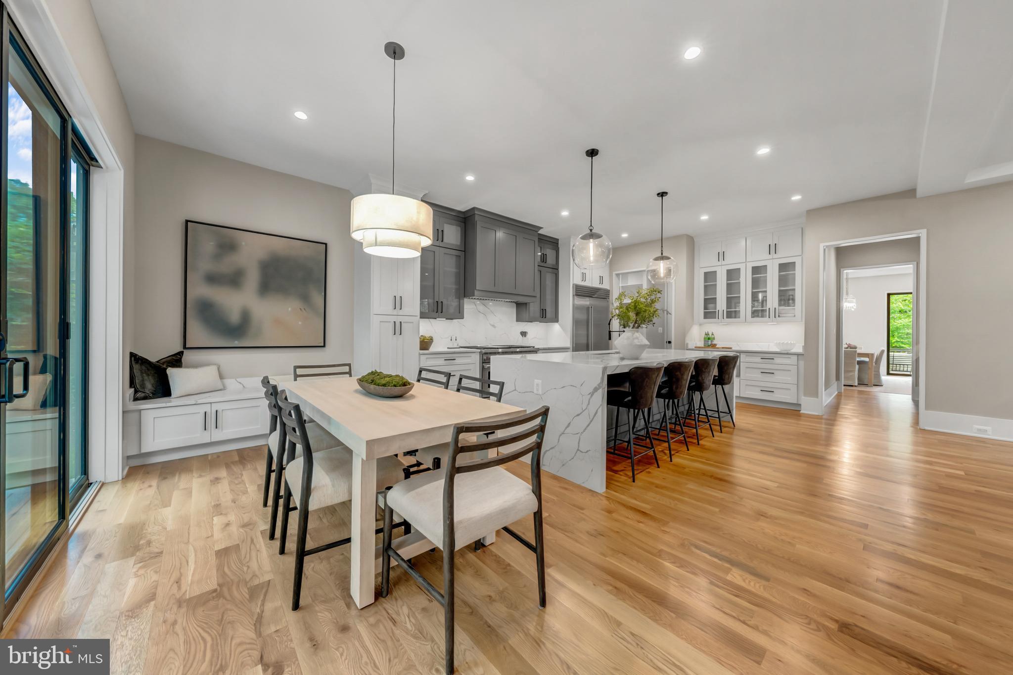 BELLEVUE FOREST - Residential