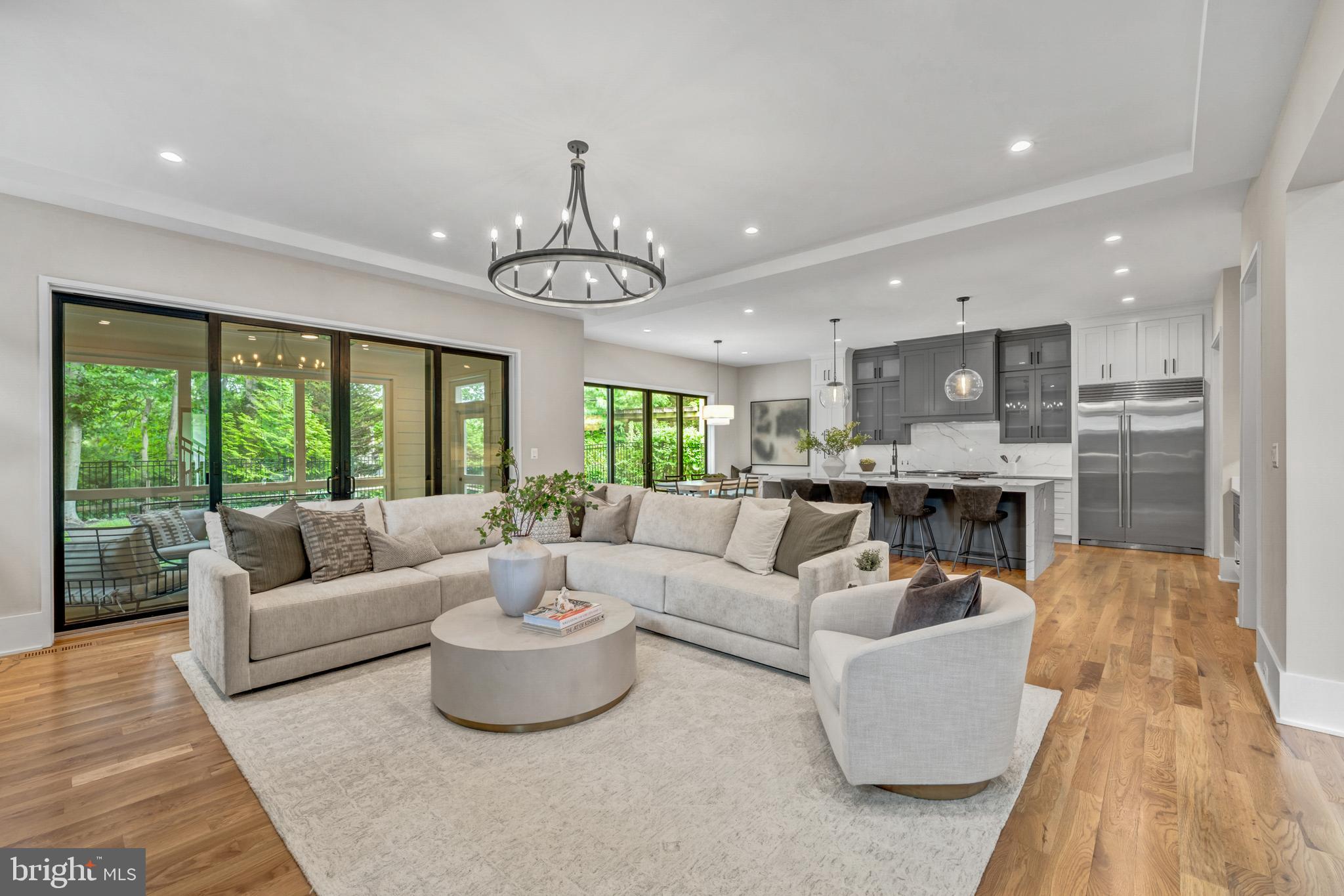 BELLEVUE FOREST - Residential