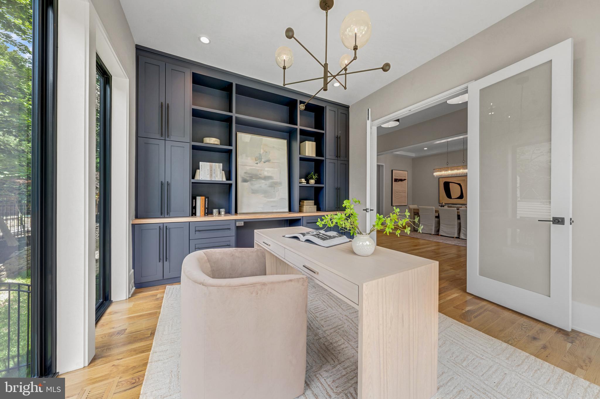 BELLEVUE FOREST - Residential