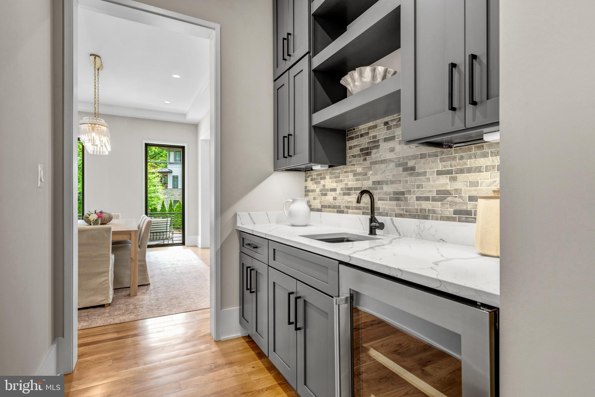 BELLEVUE FOREST - Residential