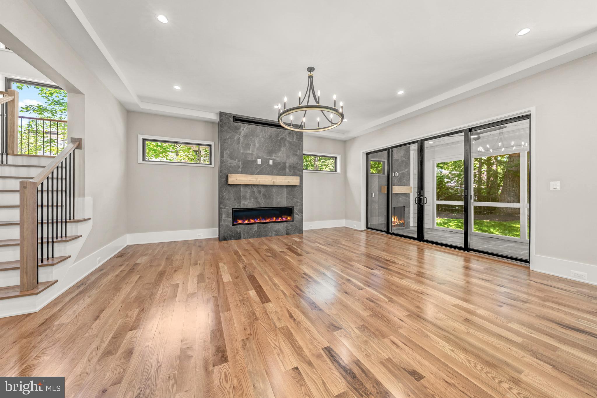 BELLEVUE FOREST - Residential