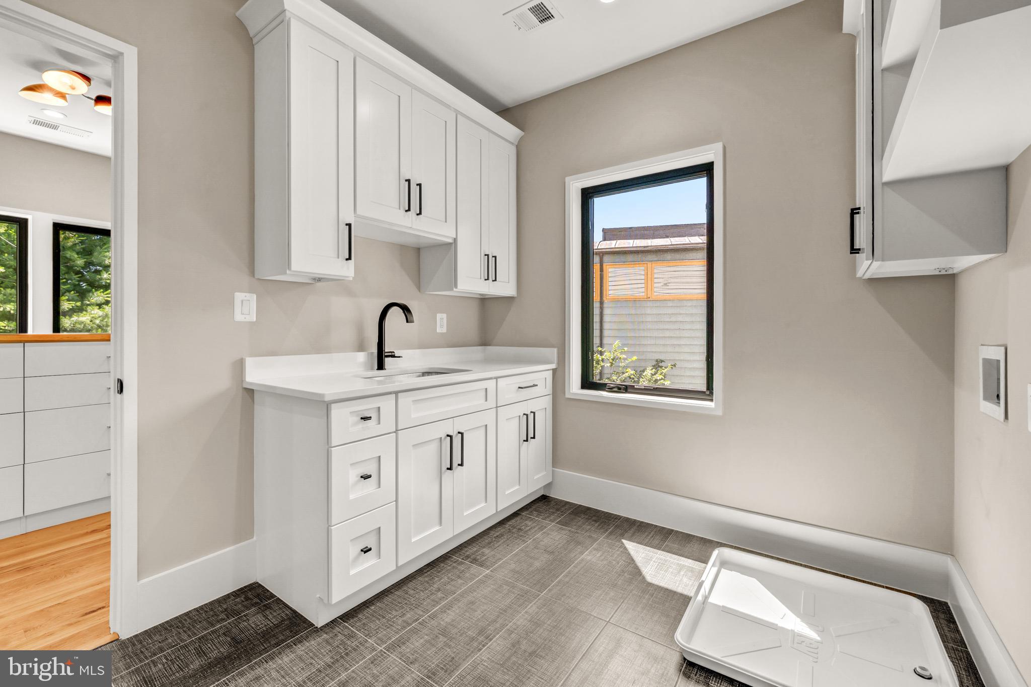 BELLEVUE FOREST - Residential