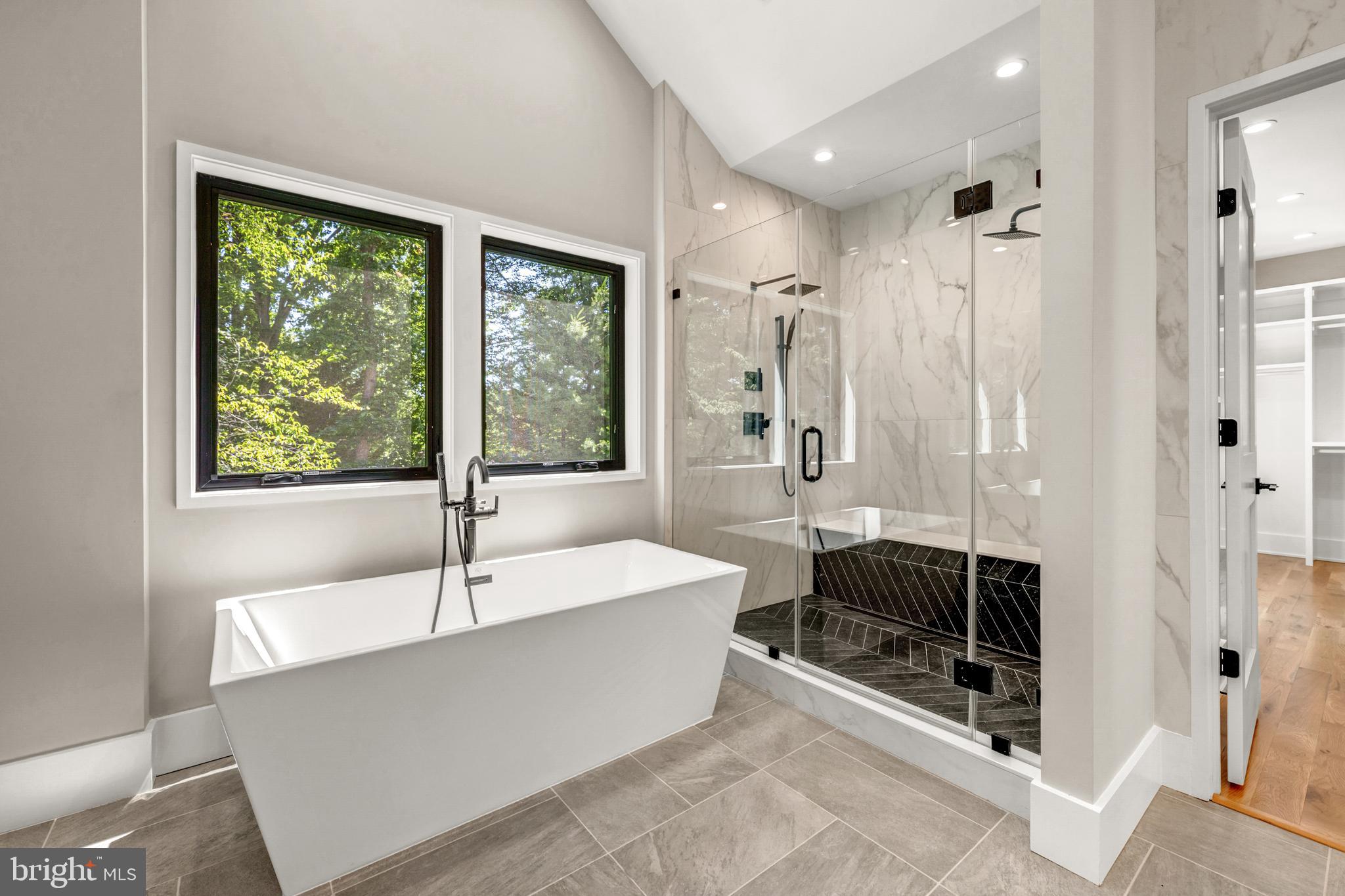 BELLEVUE FOREST - Residential