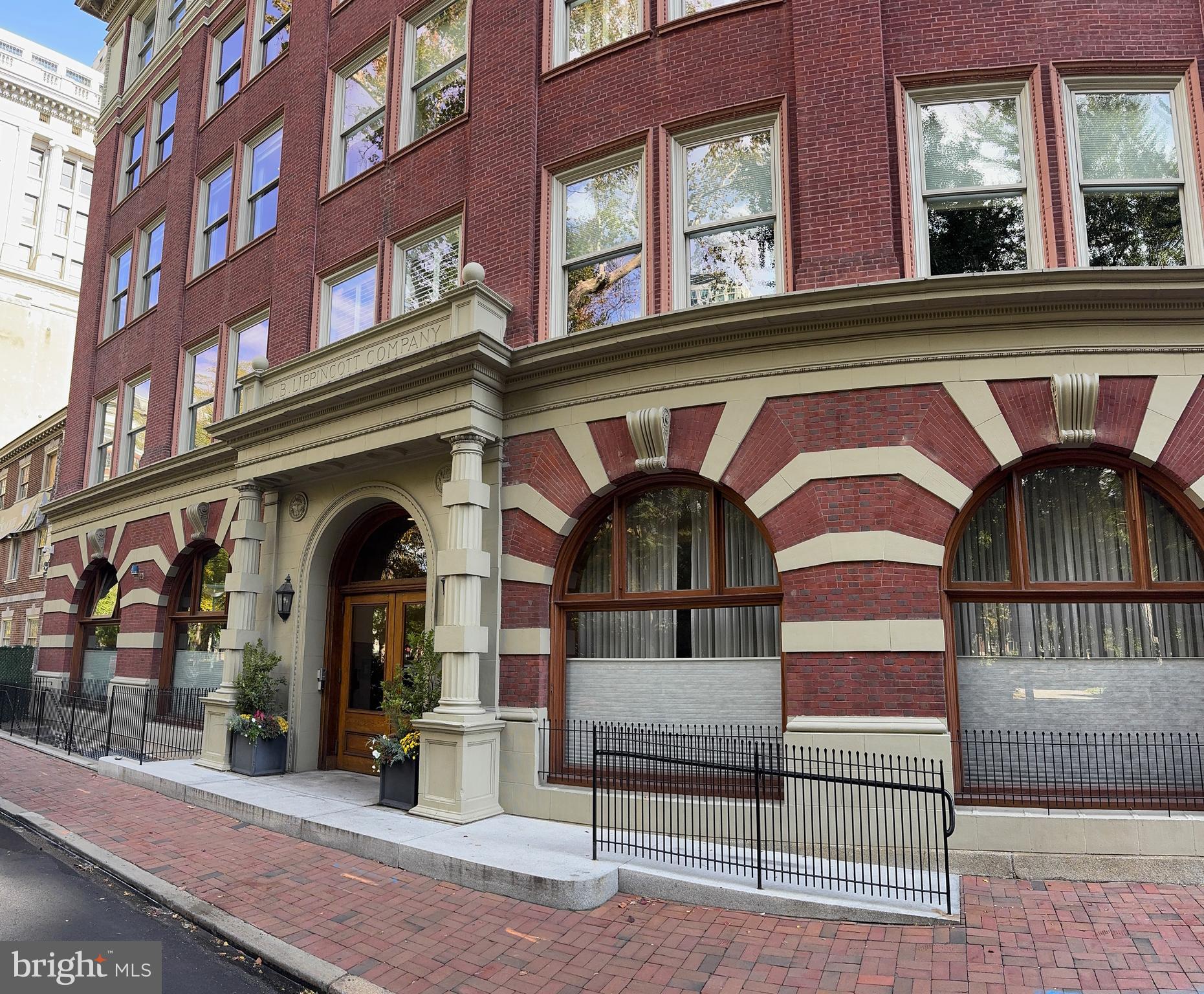 SOCIETY HILL - Residential