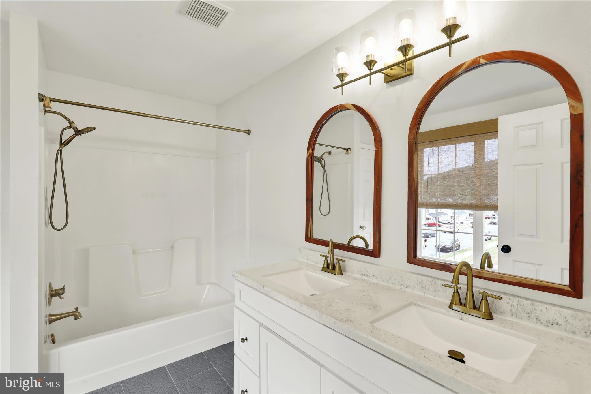 SAYLOR FARM - Residential