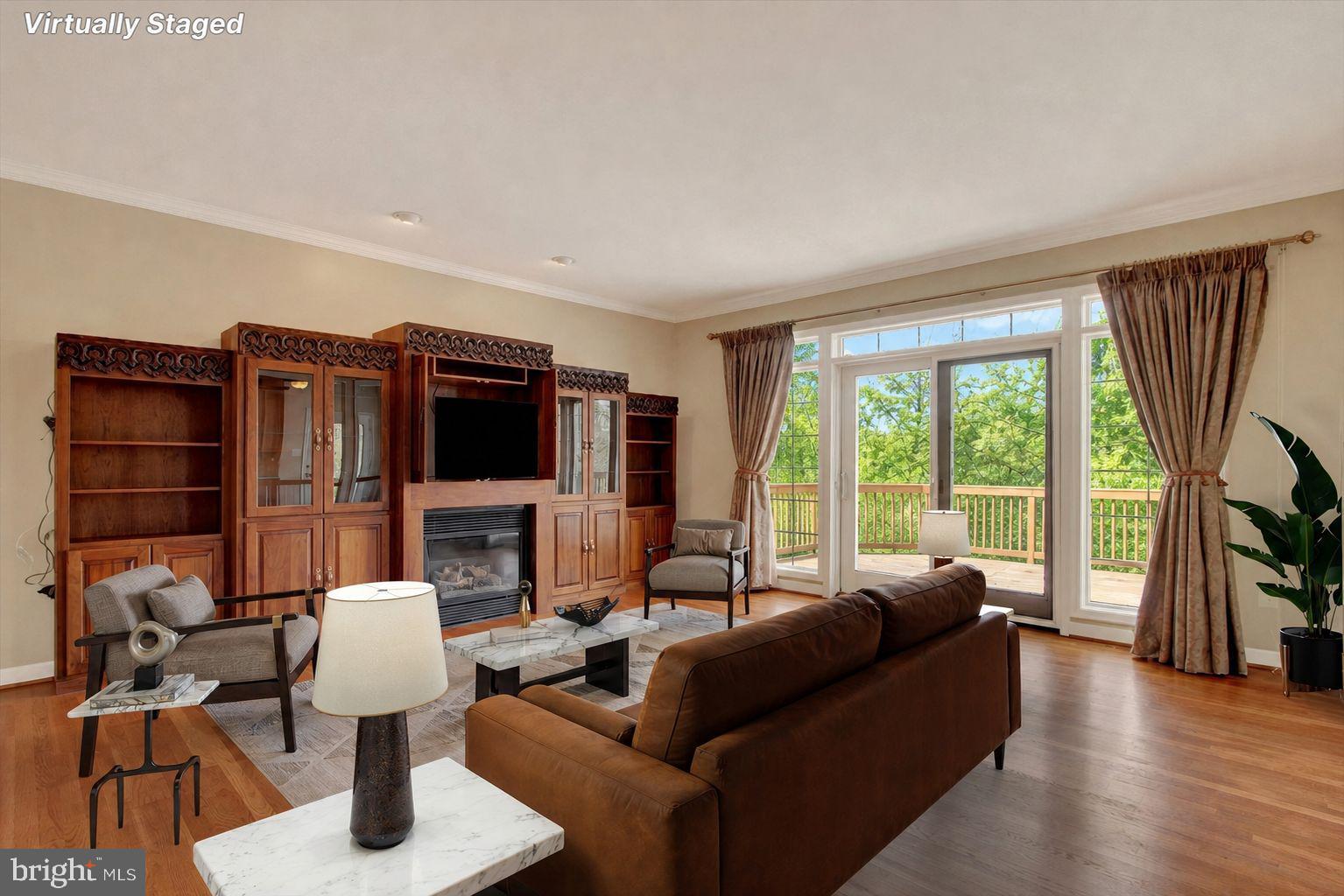 RIVER DOWNS - Residential