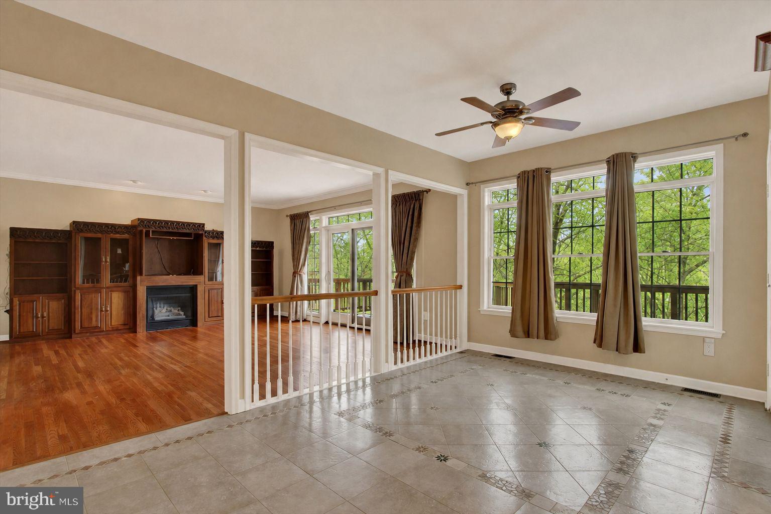 RIVER DOWNS - Residential