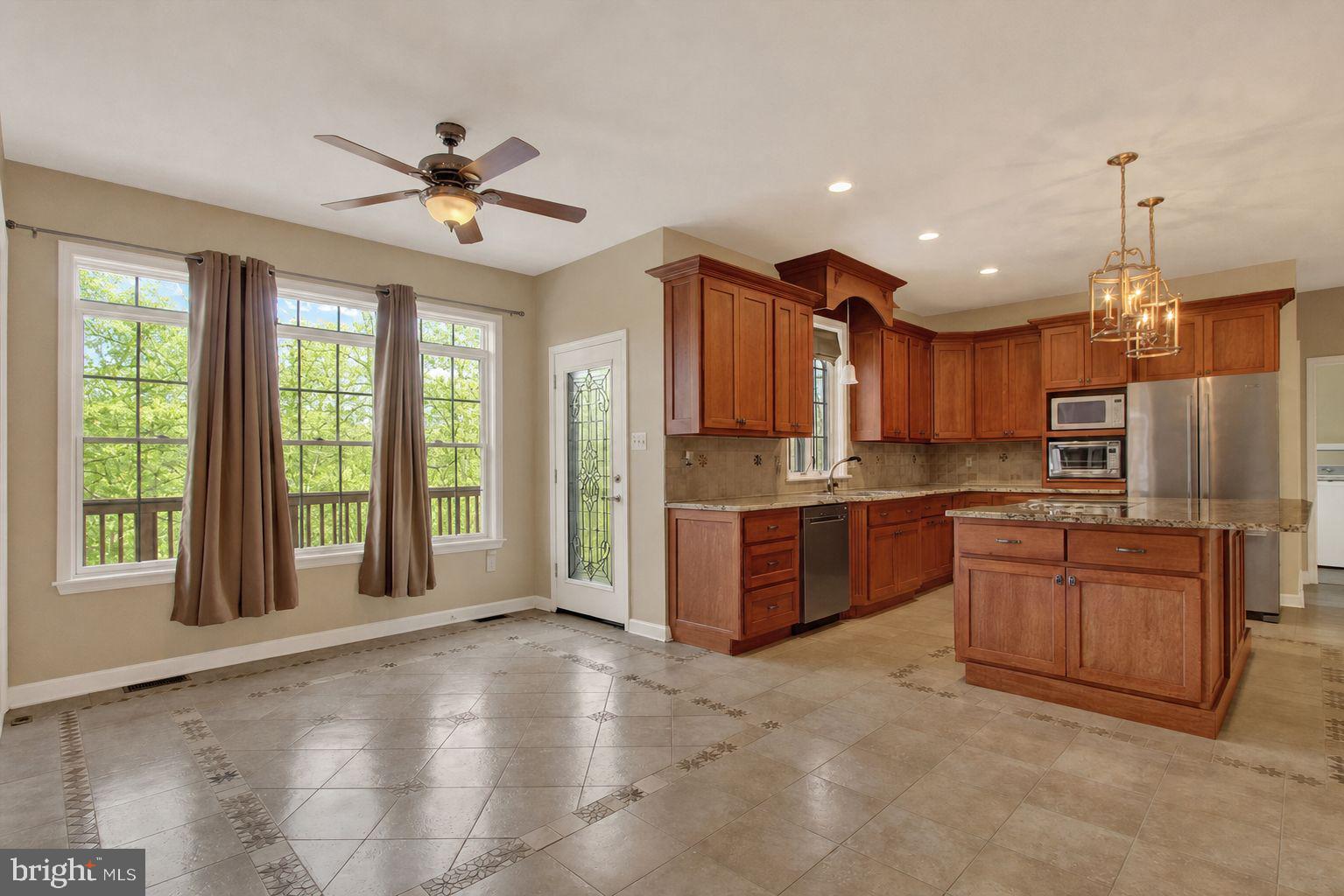 RIVER DOWNS - Residential