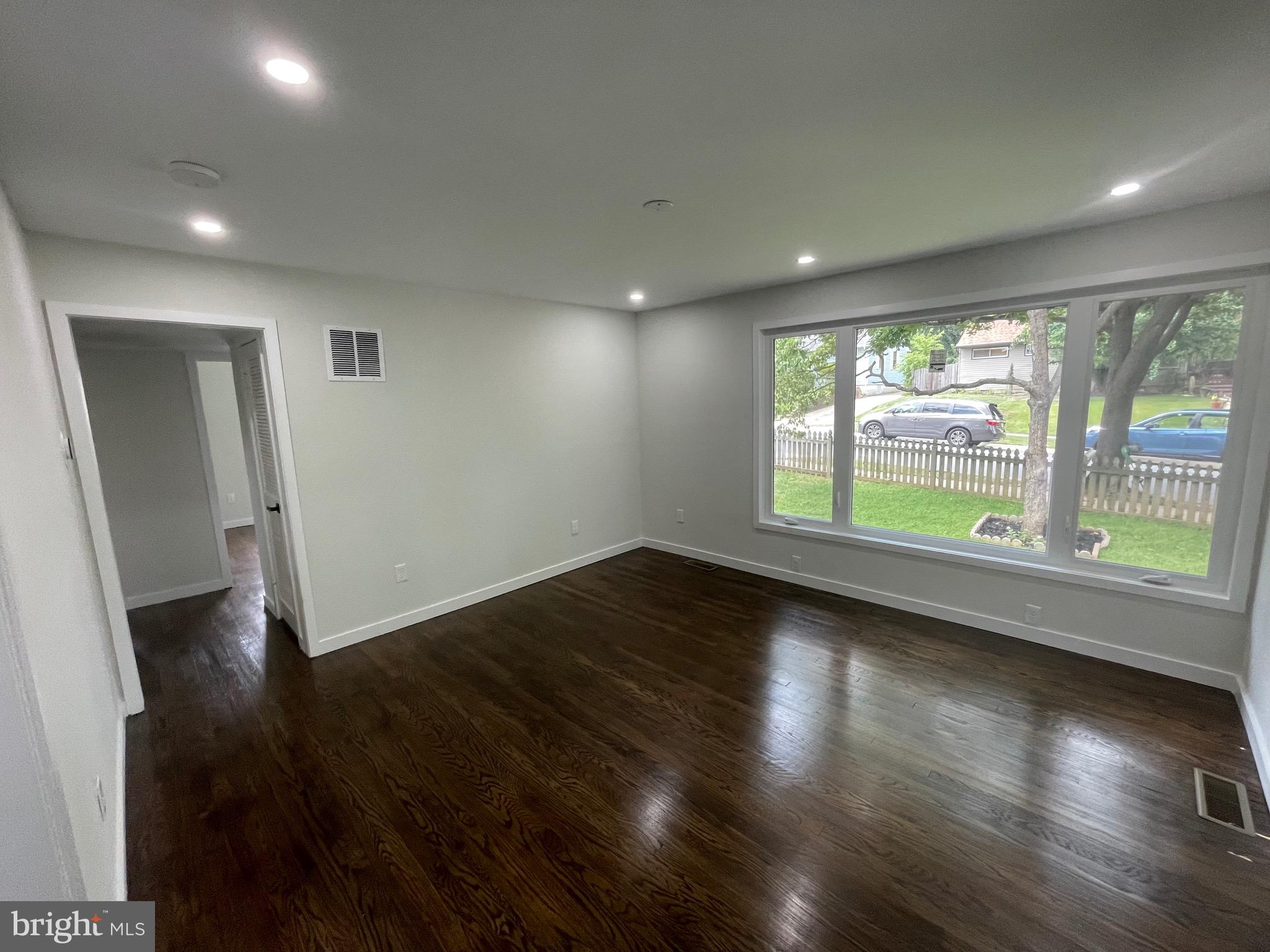 ROCKCREST - Residential