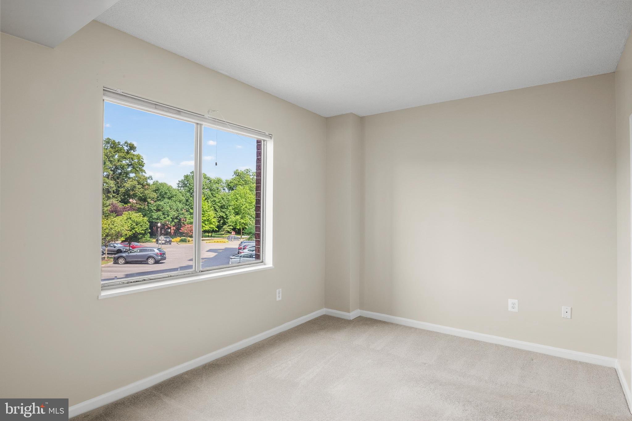 LEISURE WORLD - Residential