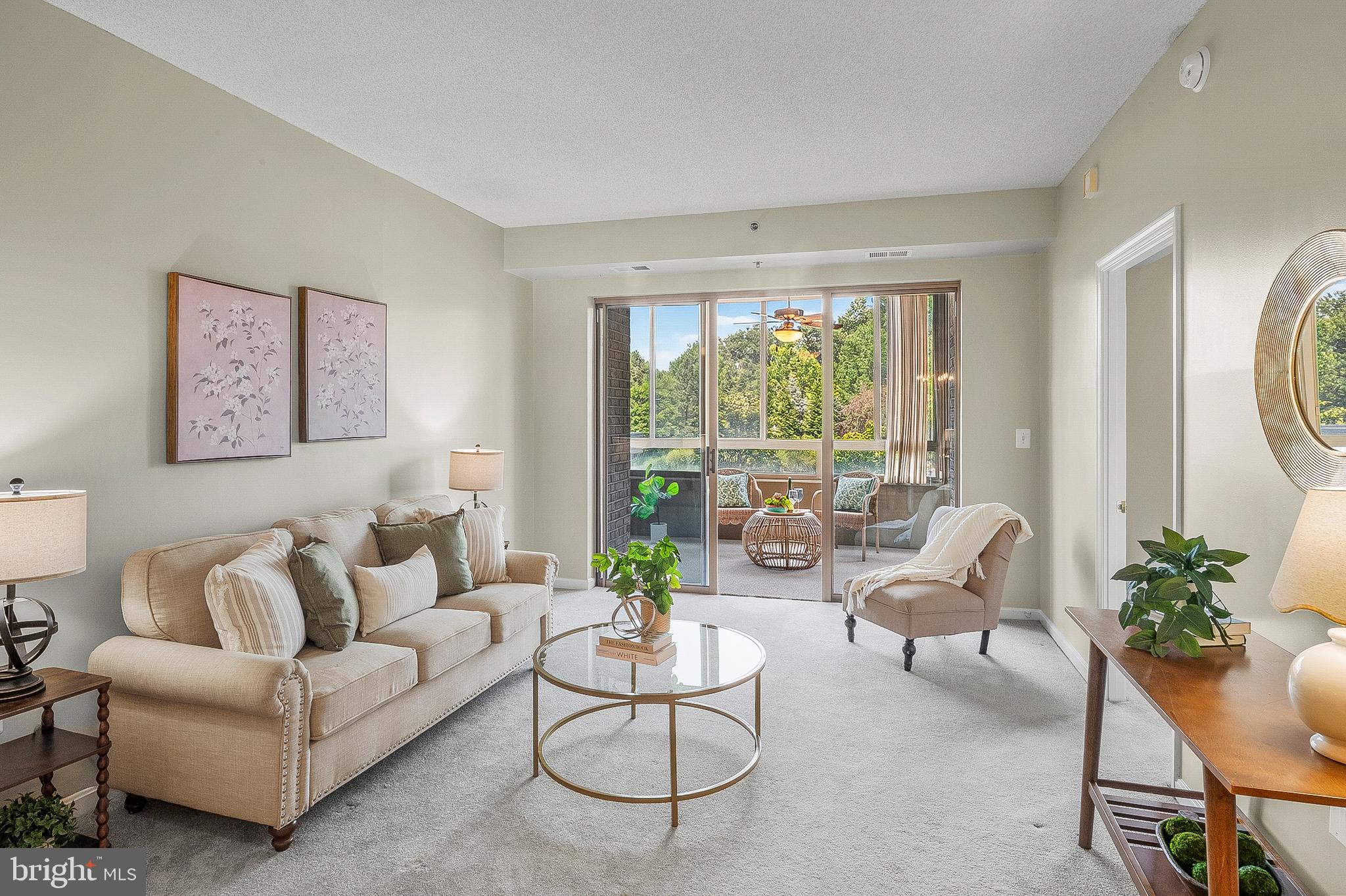 LEISURE WORLD - Residential