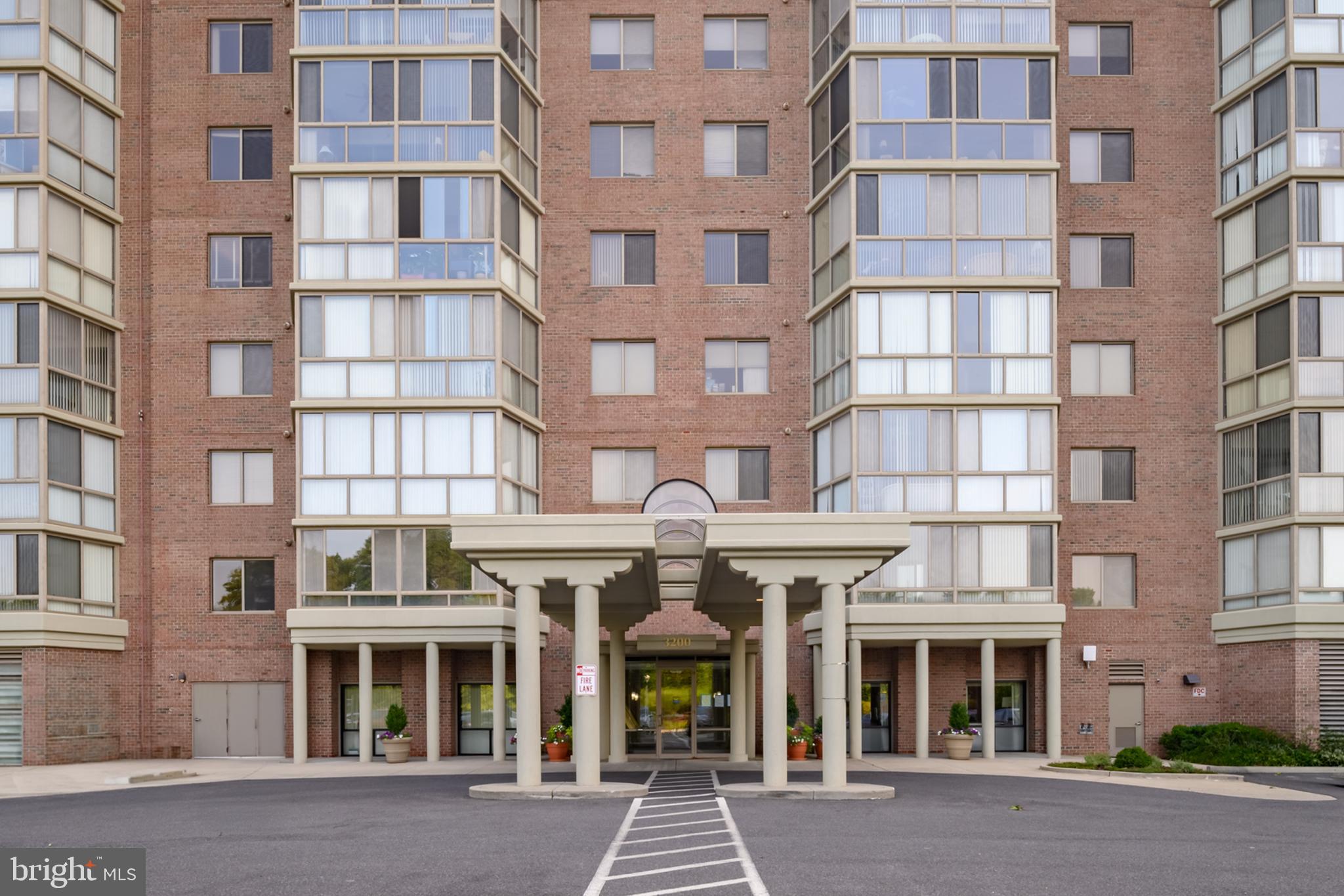 LEISURE WORLD - Residential