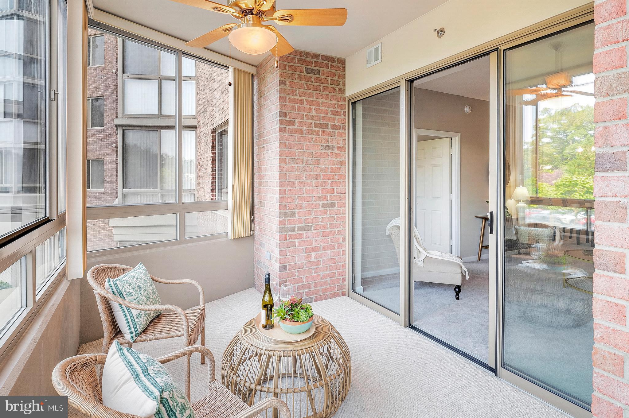LEISURE WORLD - Residential