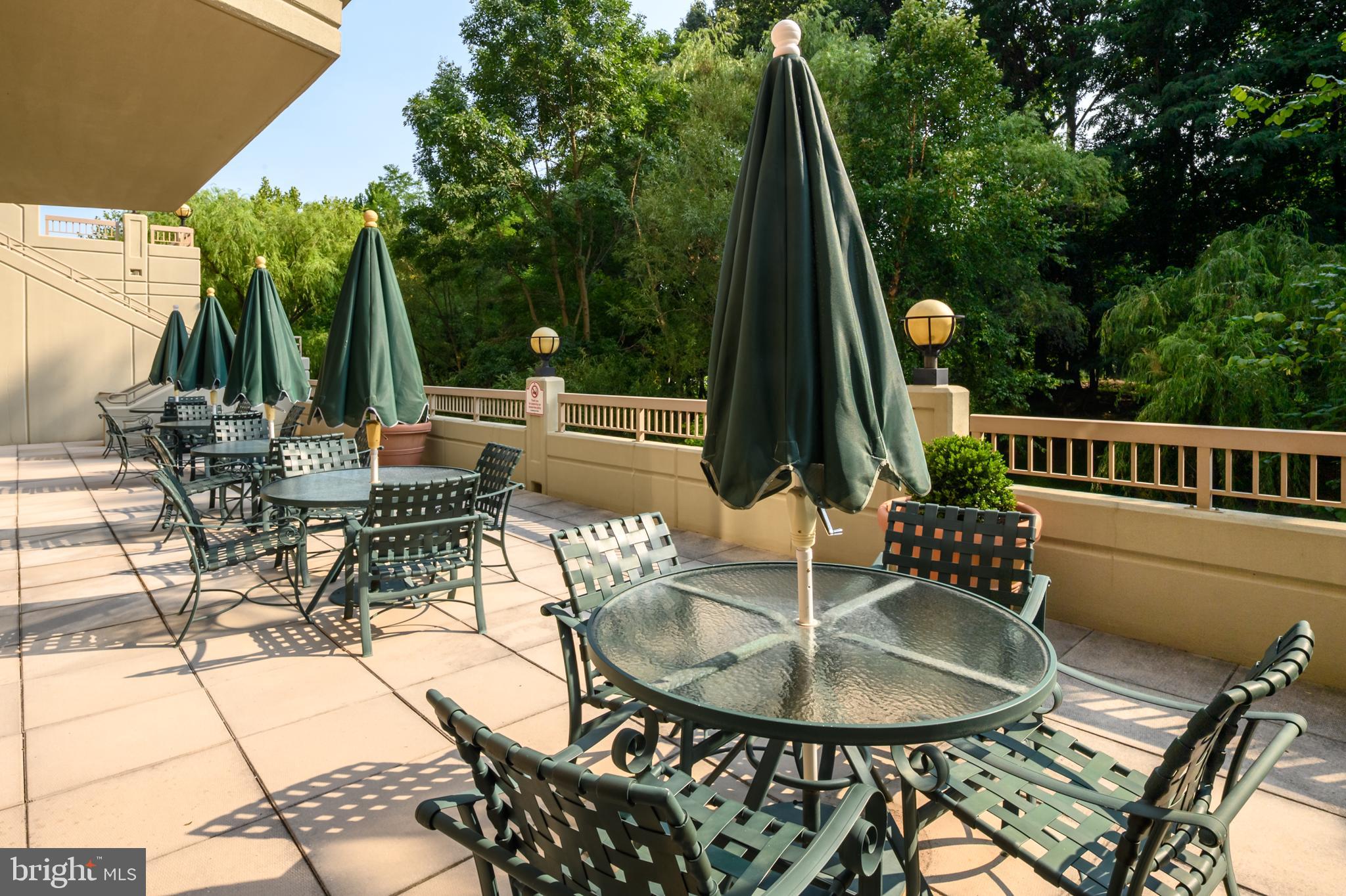 LEISURE WORLD - Residential