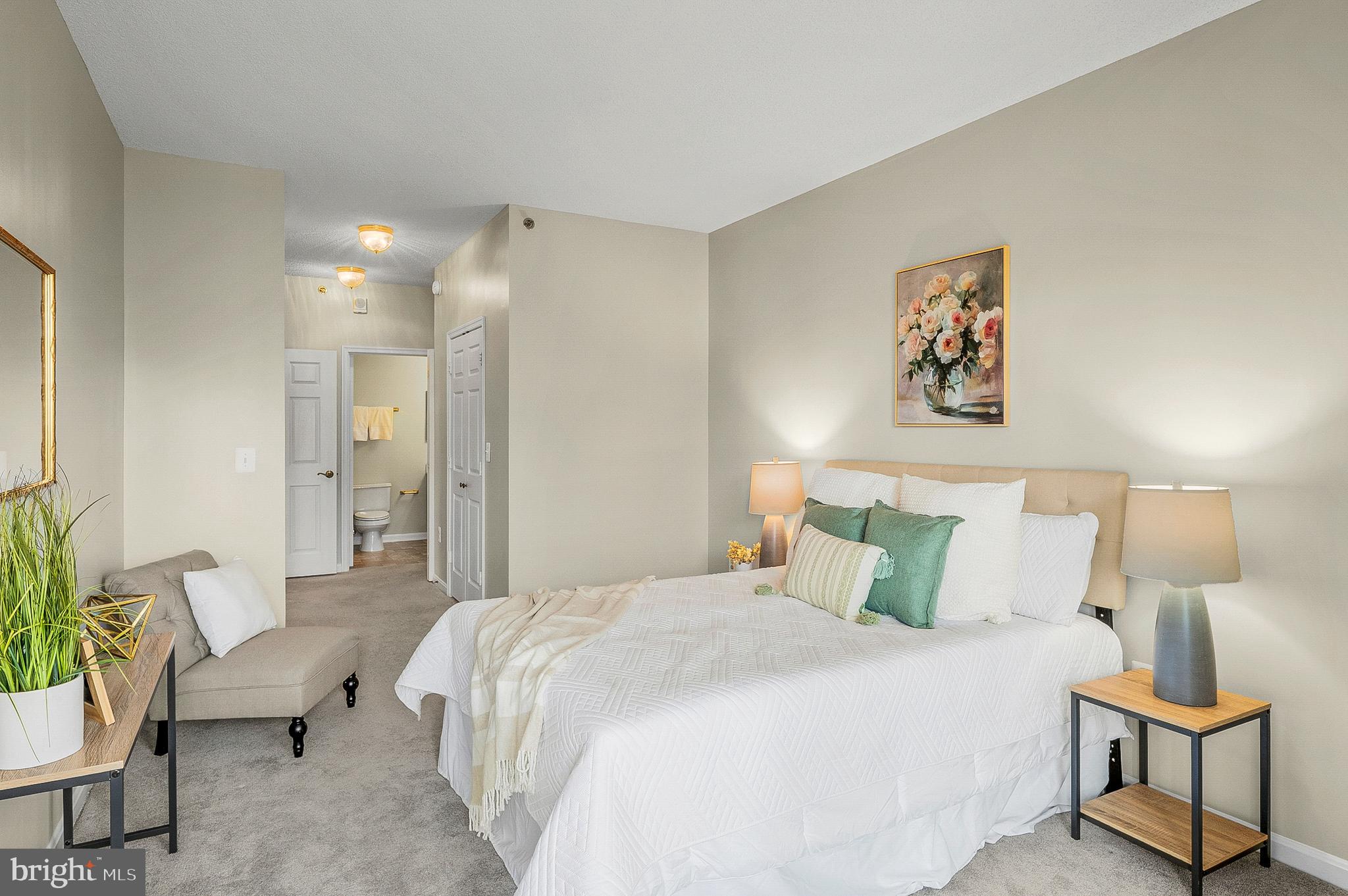 LEISURE WORLD - Residential