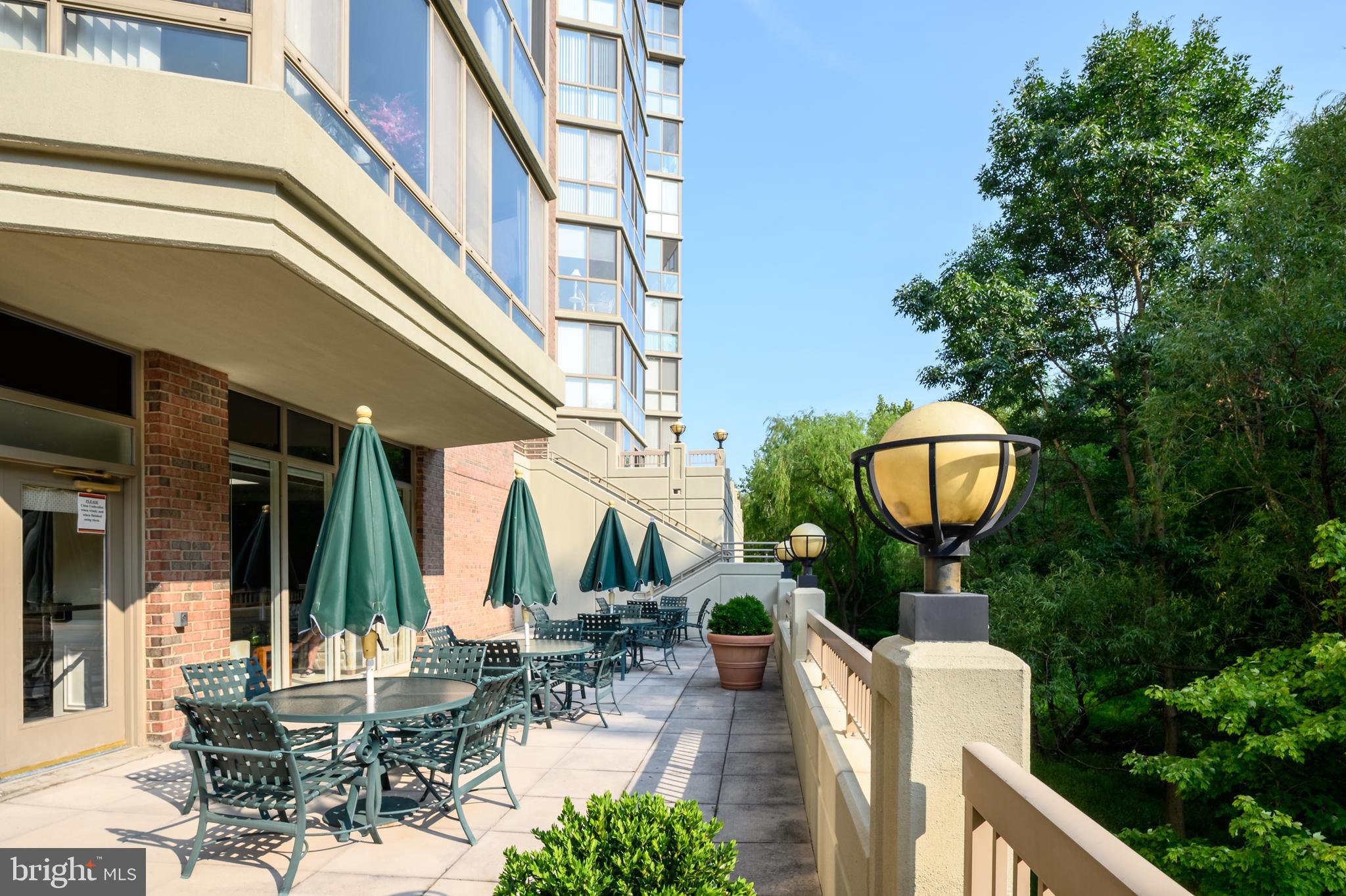 LEISURE WORLD - Residential