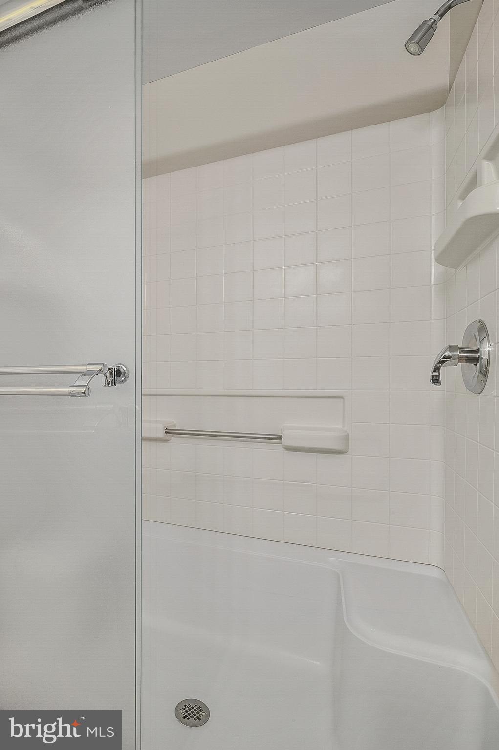 LEISURE WORLD - Residential
