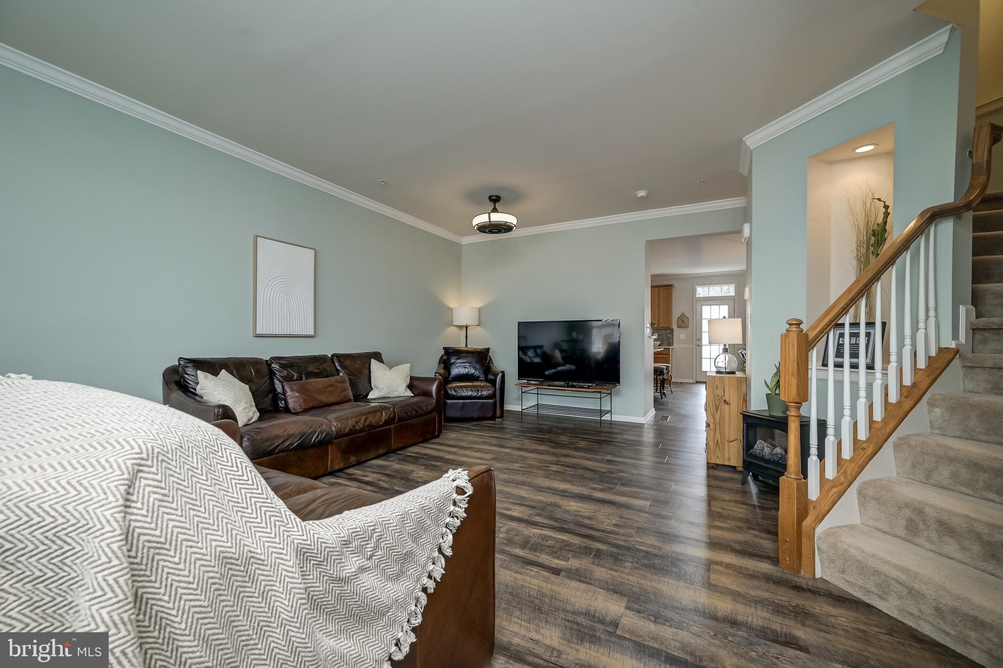BELMONT STATION - Residential