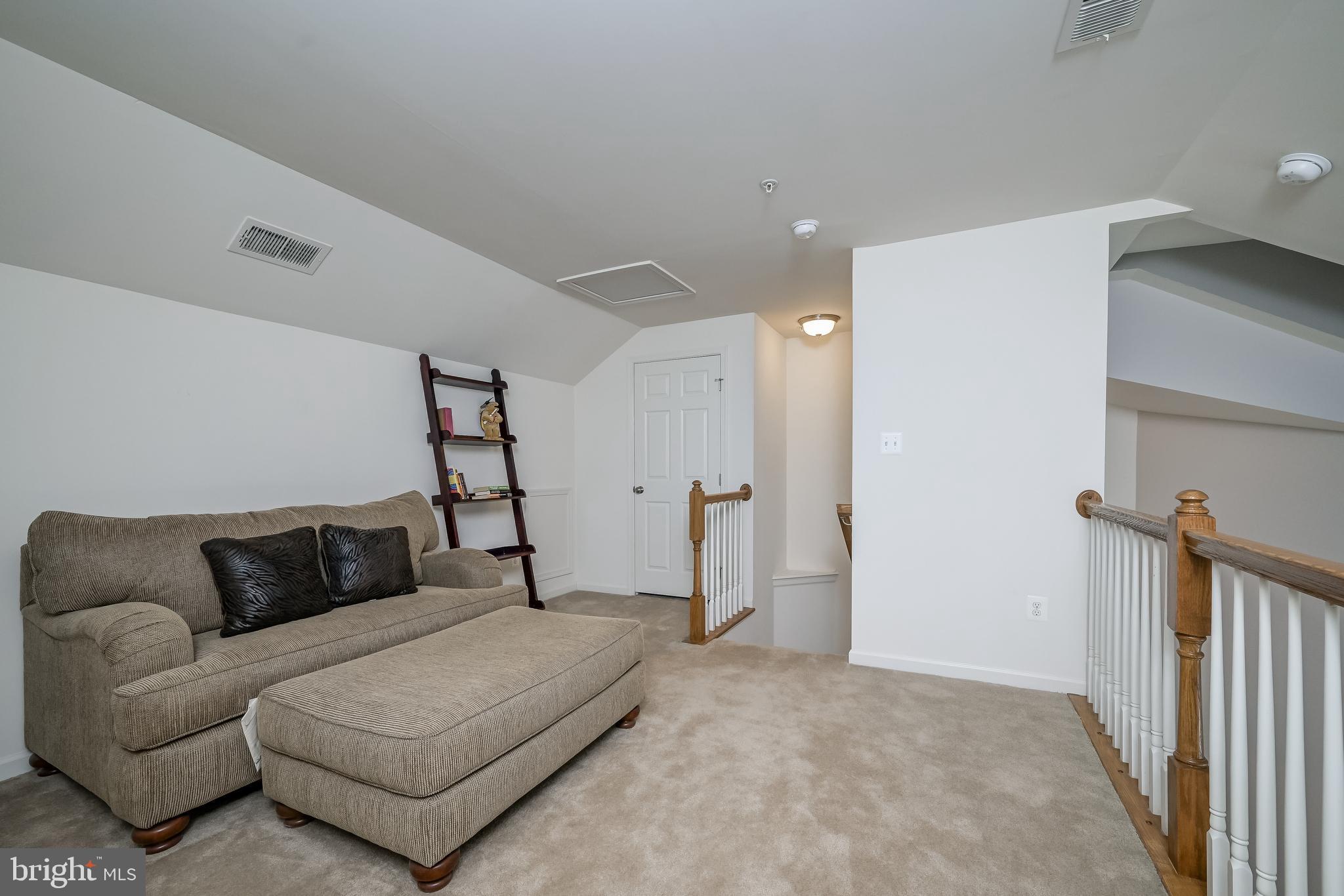 BELMONT STATION - Residential