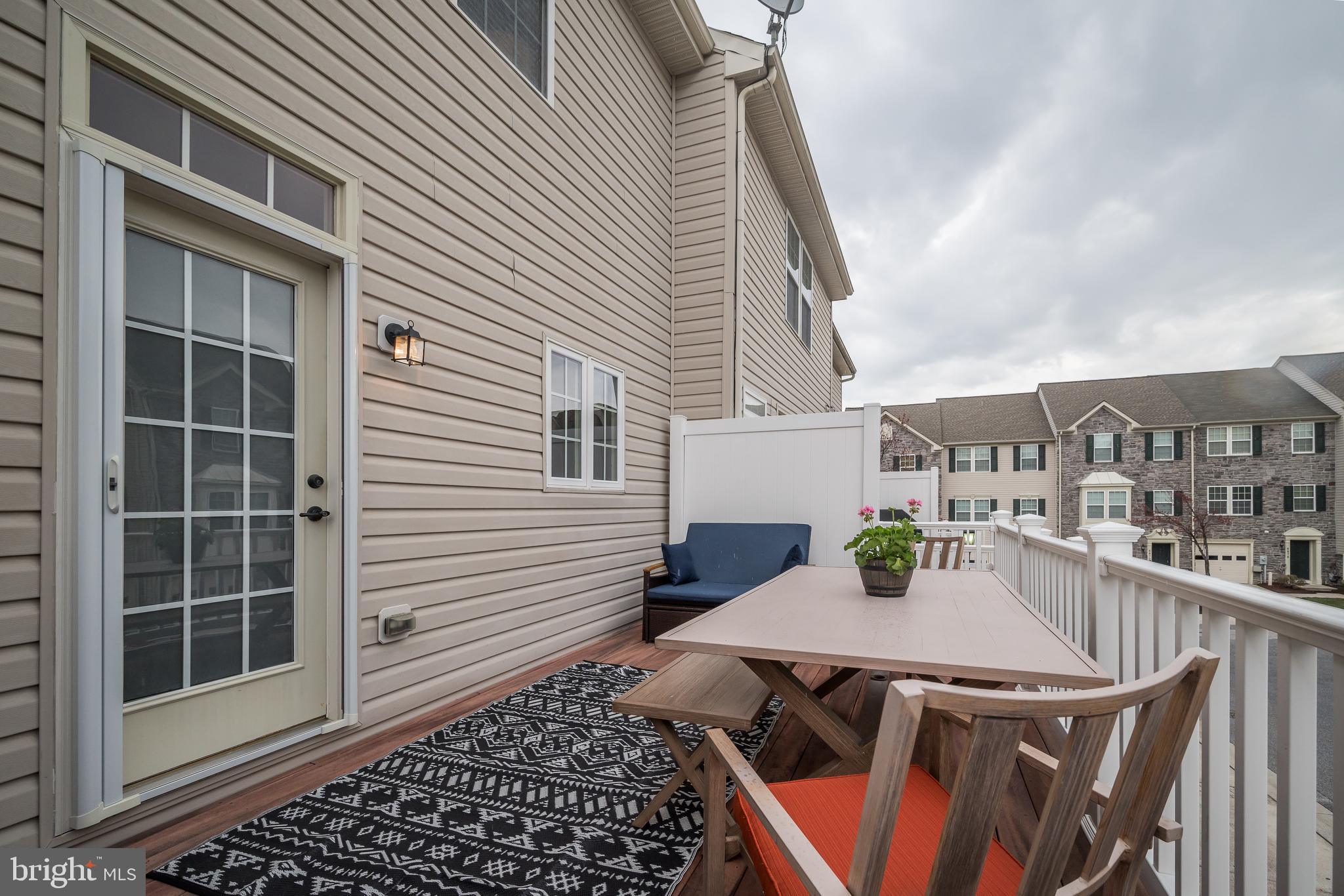 BELMONT STATION - Residential