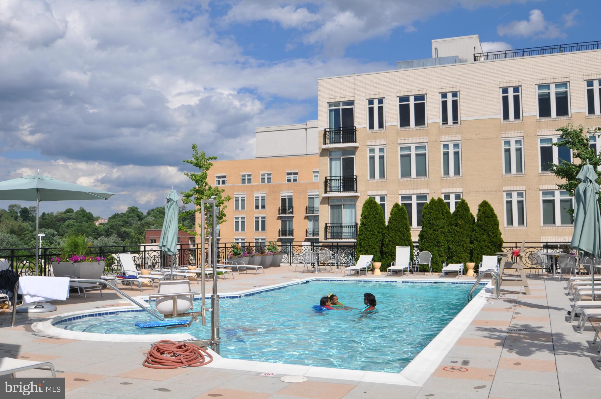 NATIONAL HARBOR - Residential Lease