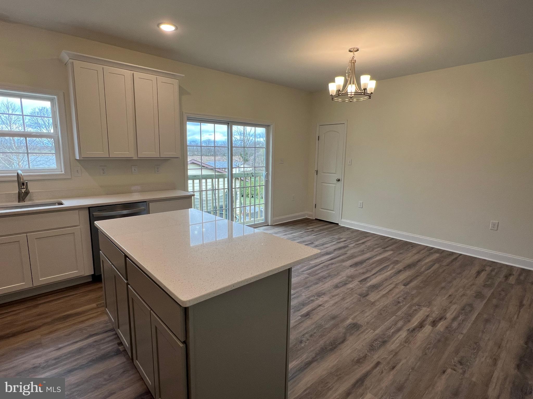 ORCHARD HILLS - Residential