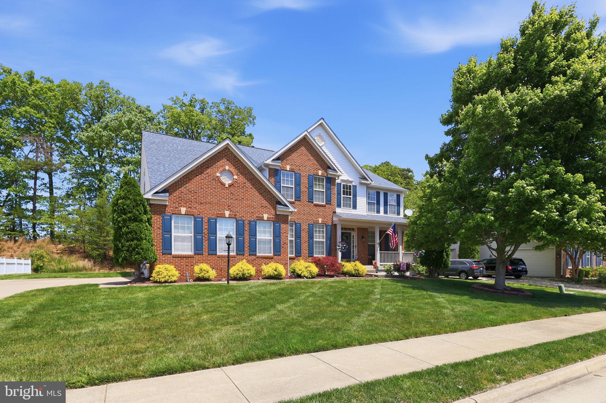 ESTATES AT LEE'S PARKE - Residential