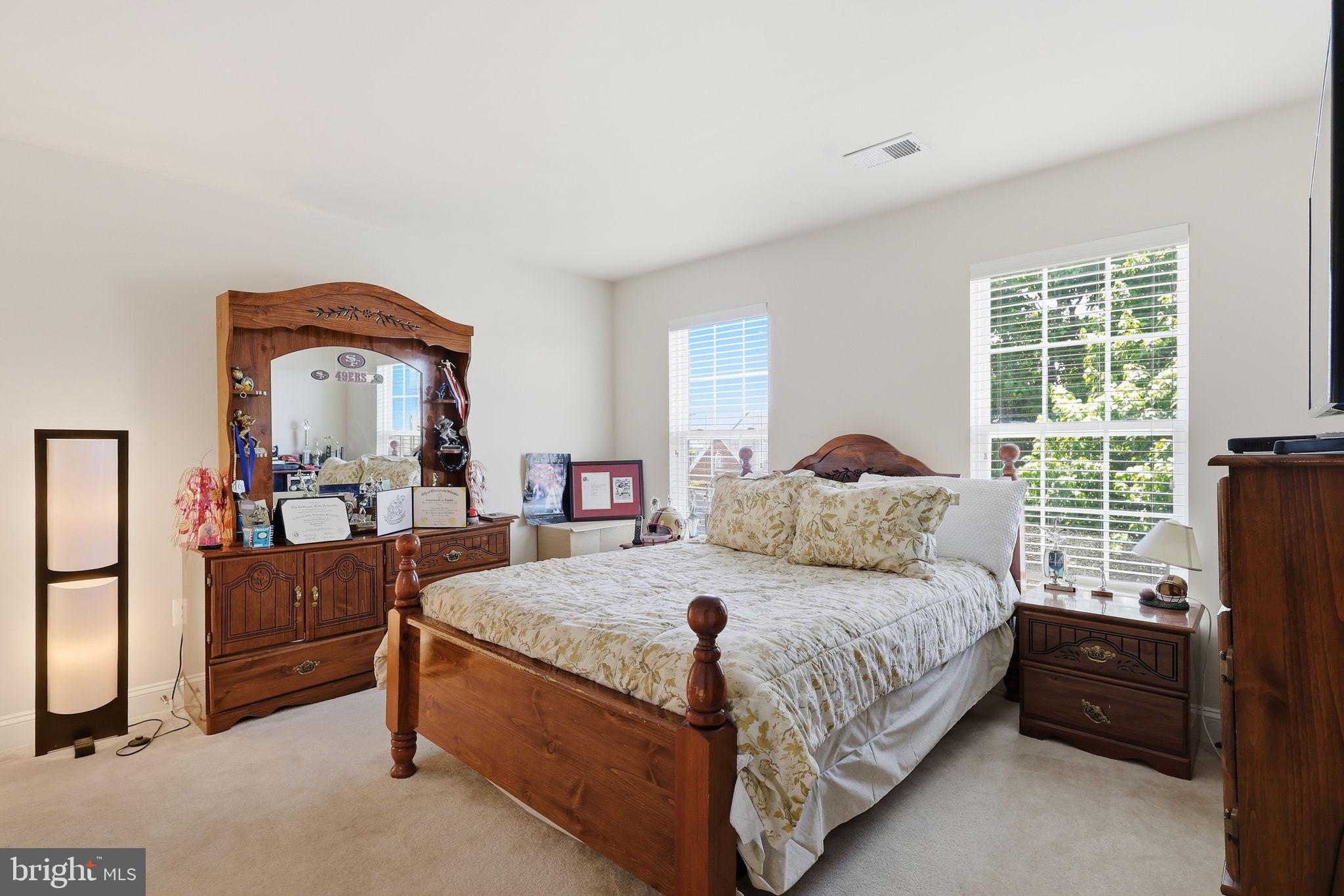 ESTATES AT LEE'S PARKE - Residential