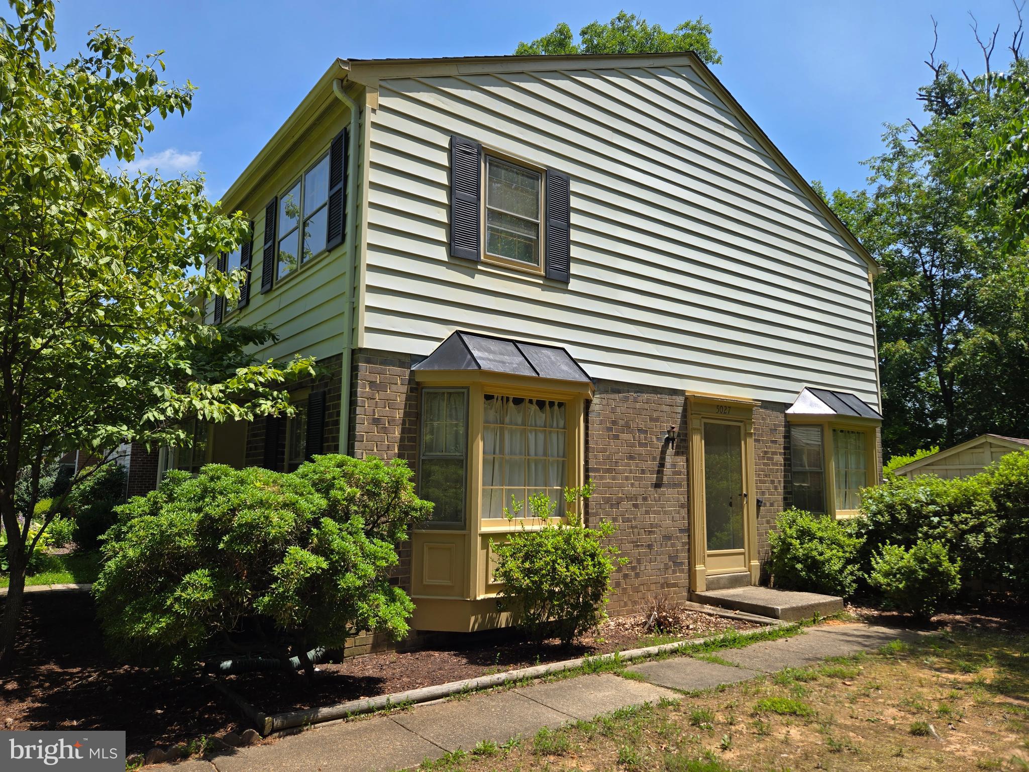 Come see an end-unit townhouse with fantastic investment potential! The house has a great floorplan and is just waiting for your spit and shine. Three bedrooms, two and half bathrooms and full finished basement. The living room has a brand new sliding door that leads to a wood deck and shed in the fenced yard. House is being sold As Is. Offers due at noon on Wednesday, July 15th.