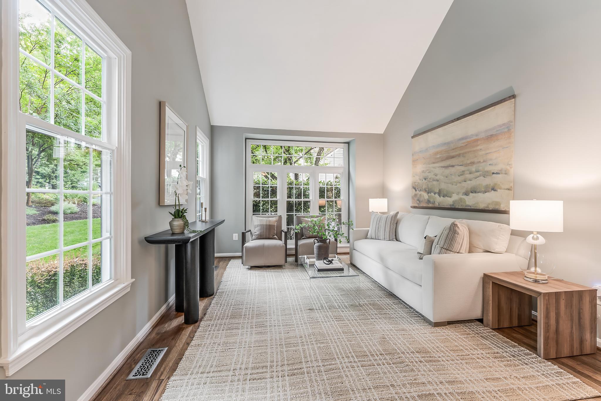 RESTON - Residential