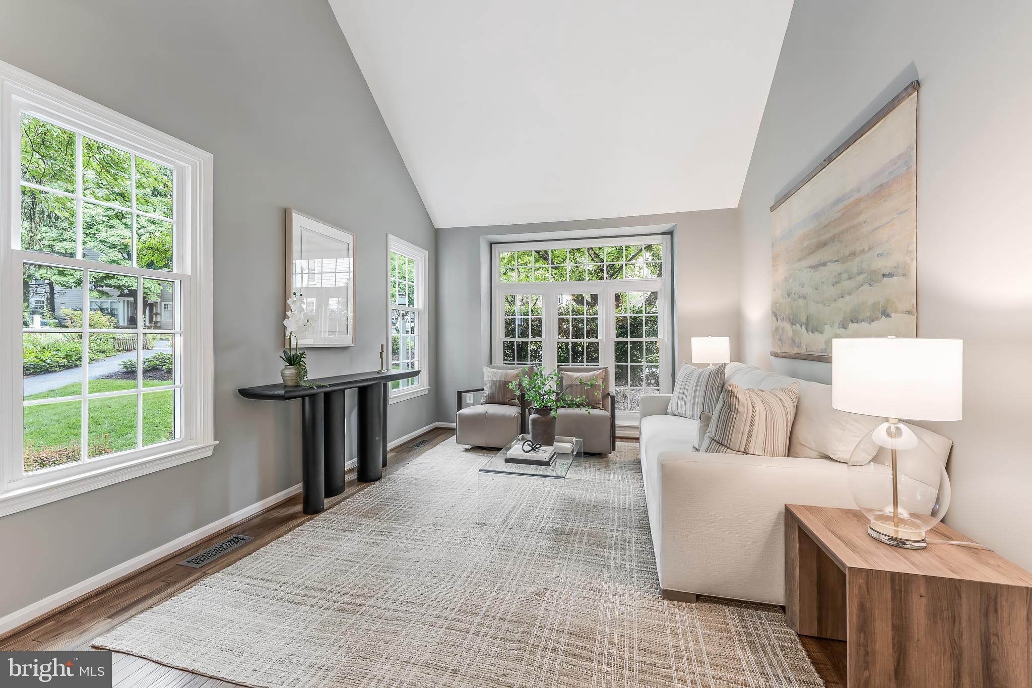 RESTON - Residential