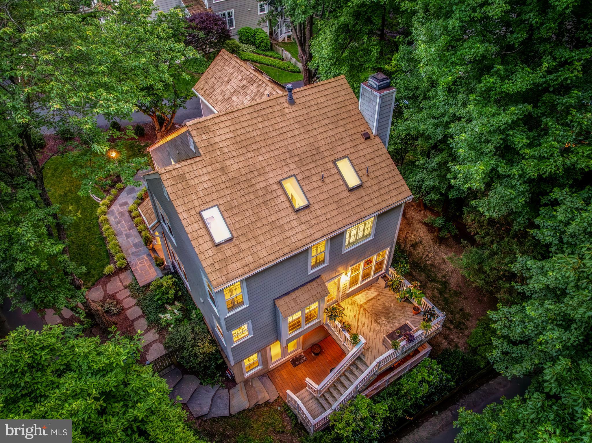 RESTON - Residential