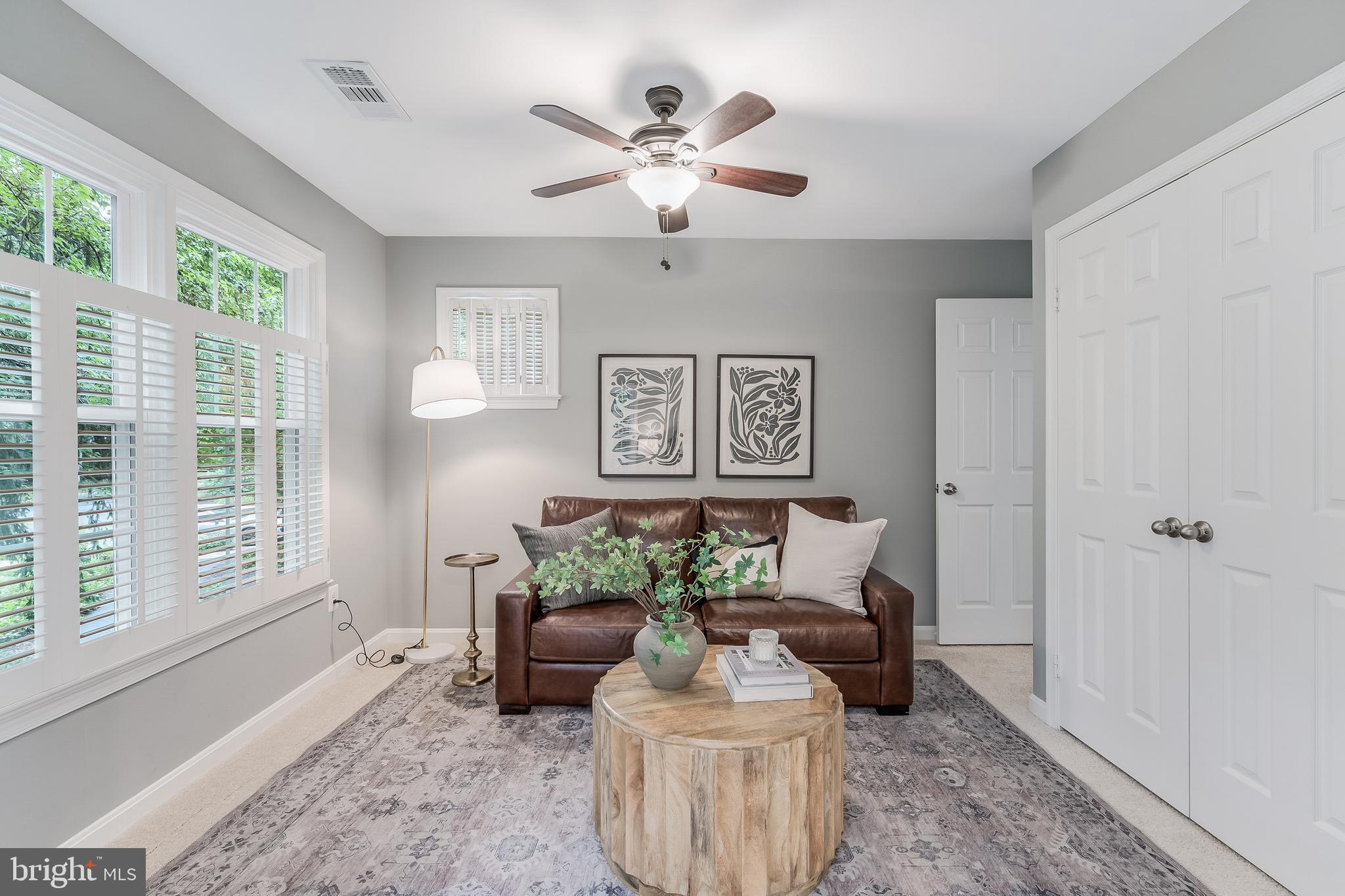 RESTON - Residential