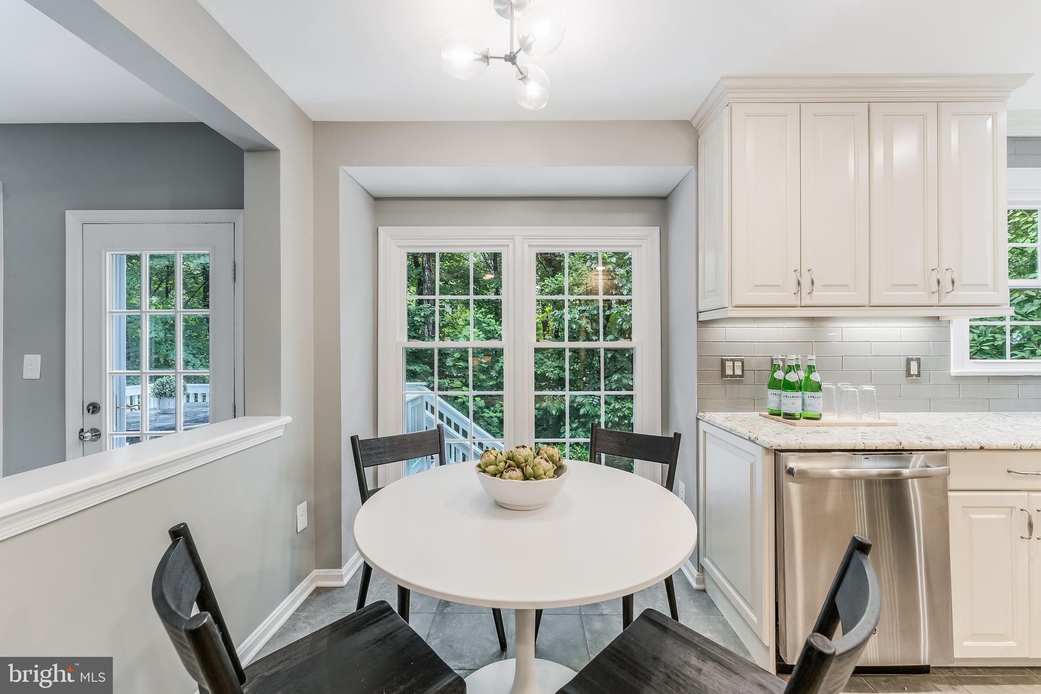 RESTON - Residential