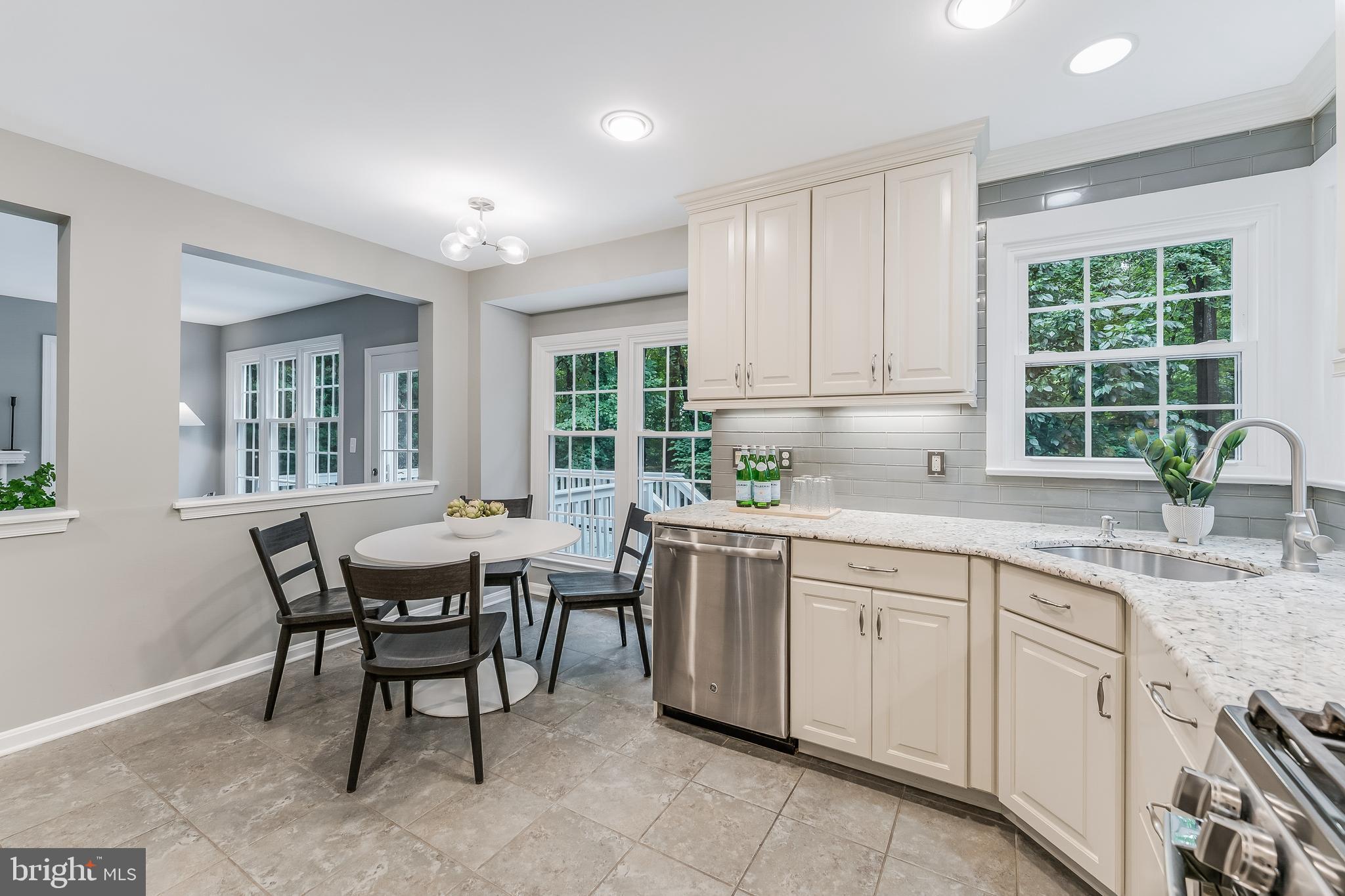 RESTON - Residential