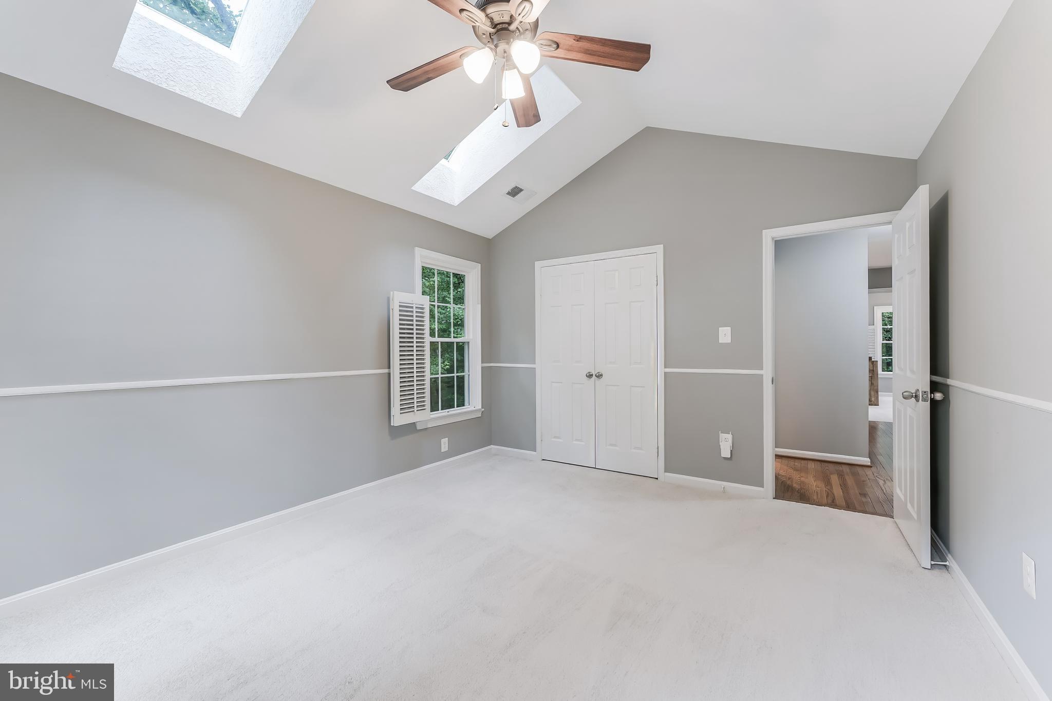 RESTON - Residential
