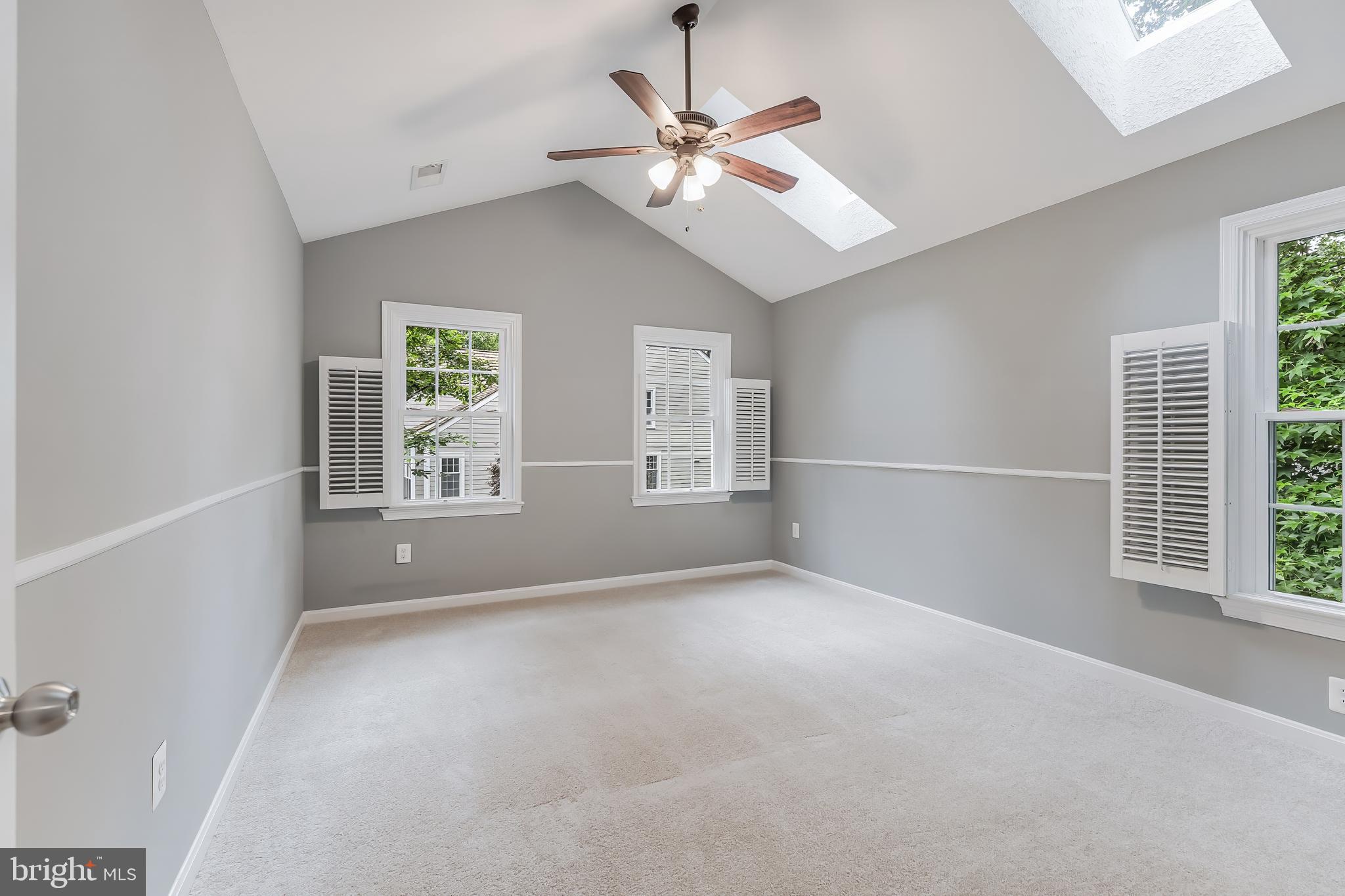 RESTON - Residential