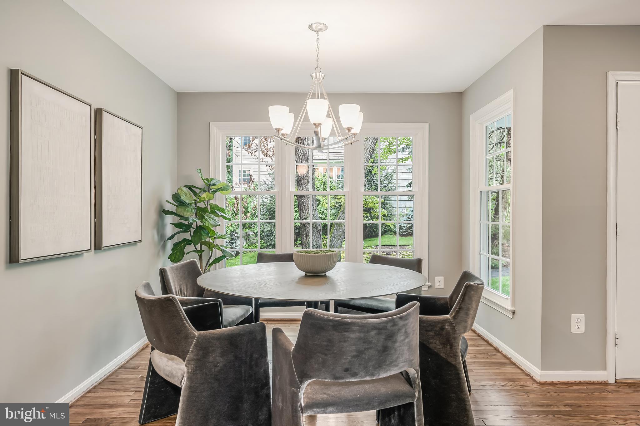 RESTON - Residential
