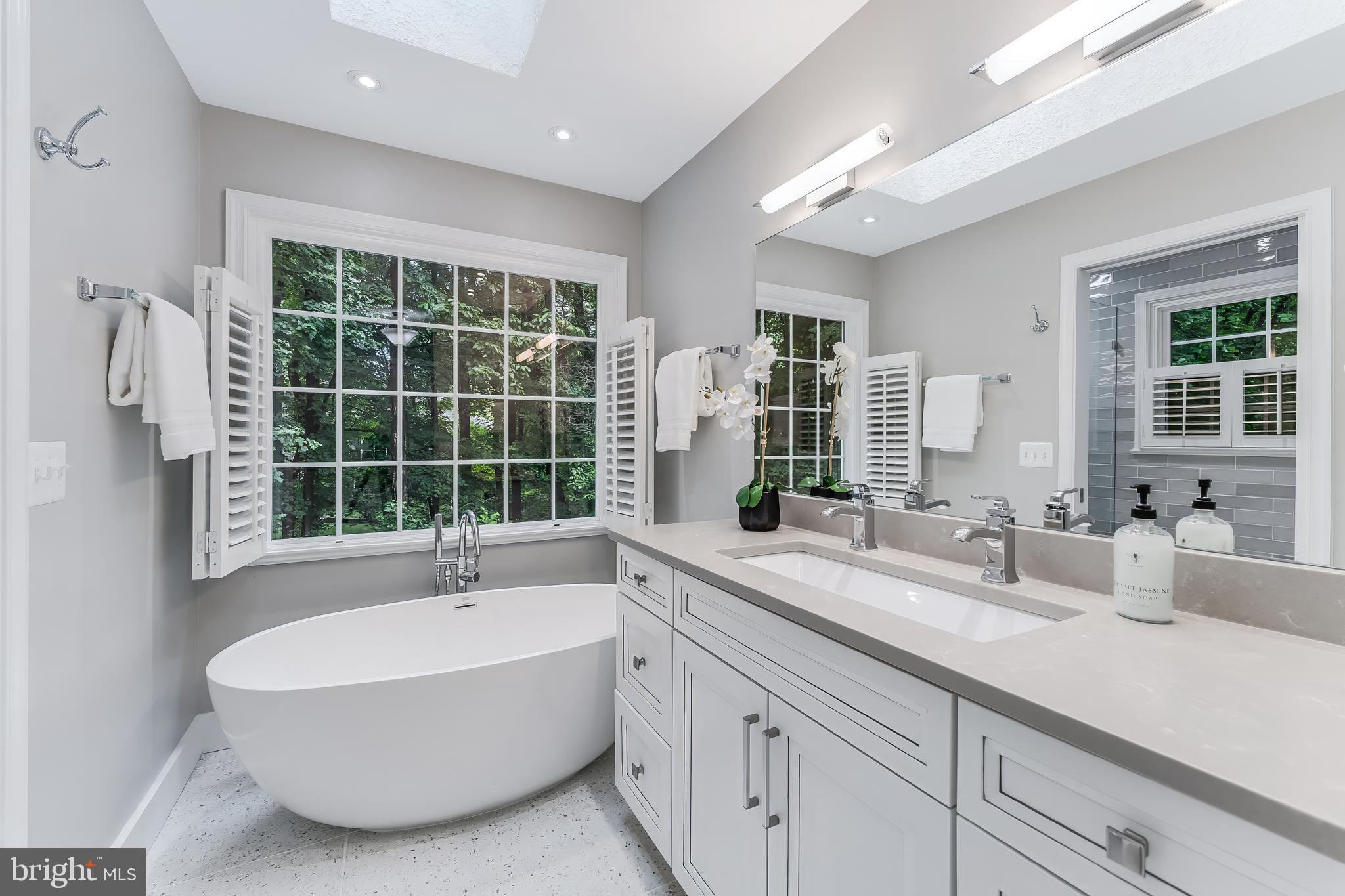 RESTON - Residential