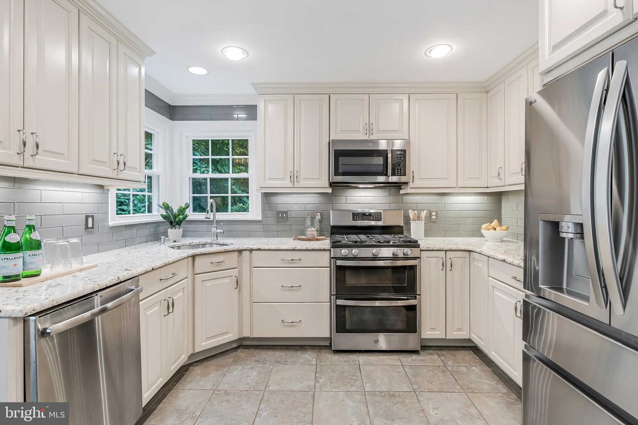 RESTON - Residential