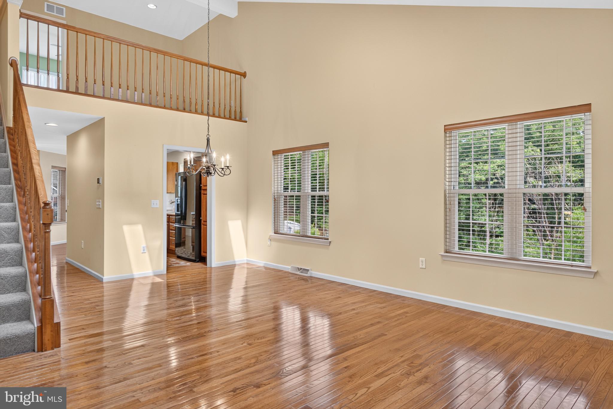 THE OAKS - Residential