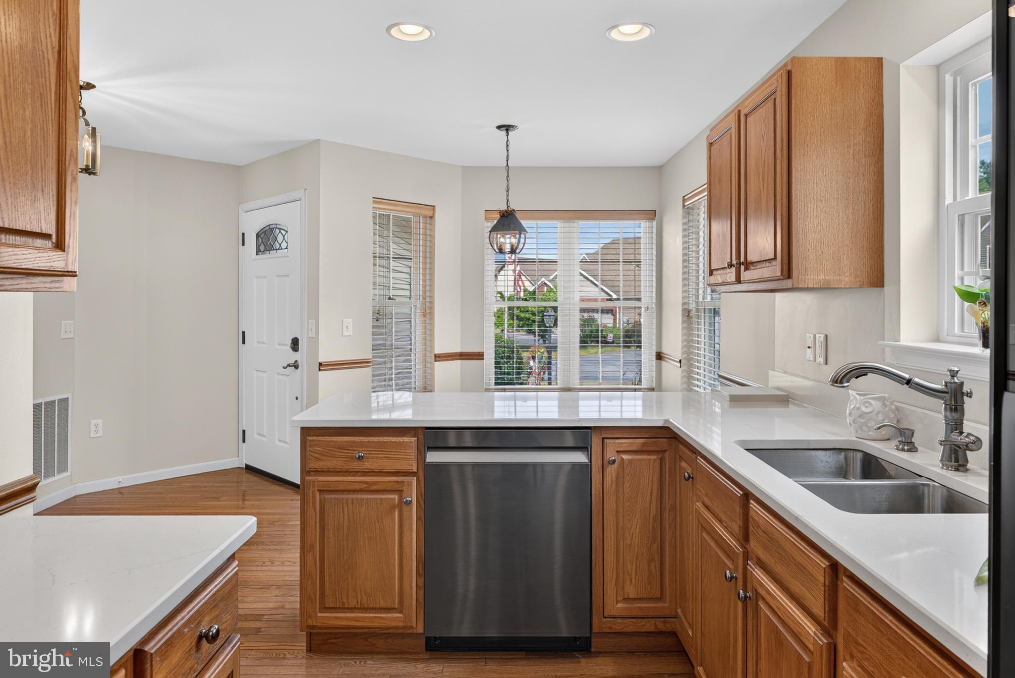 THE OAKS - Residential