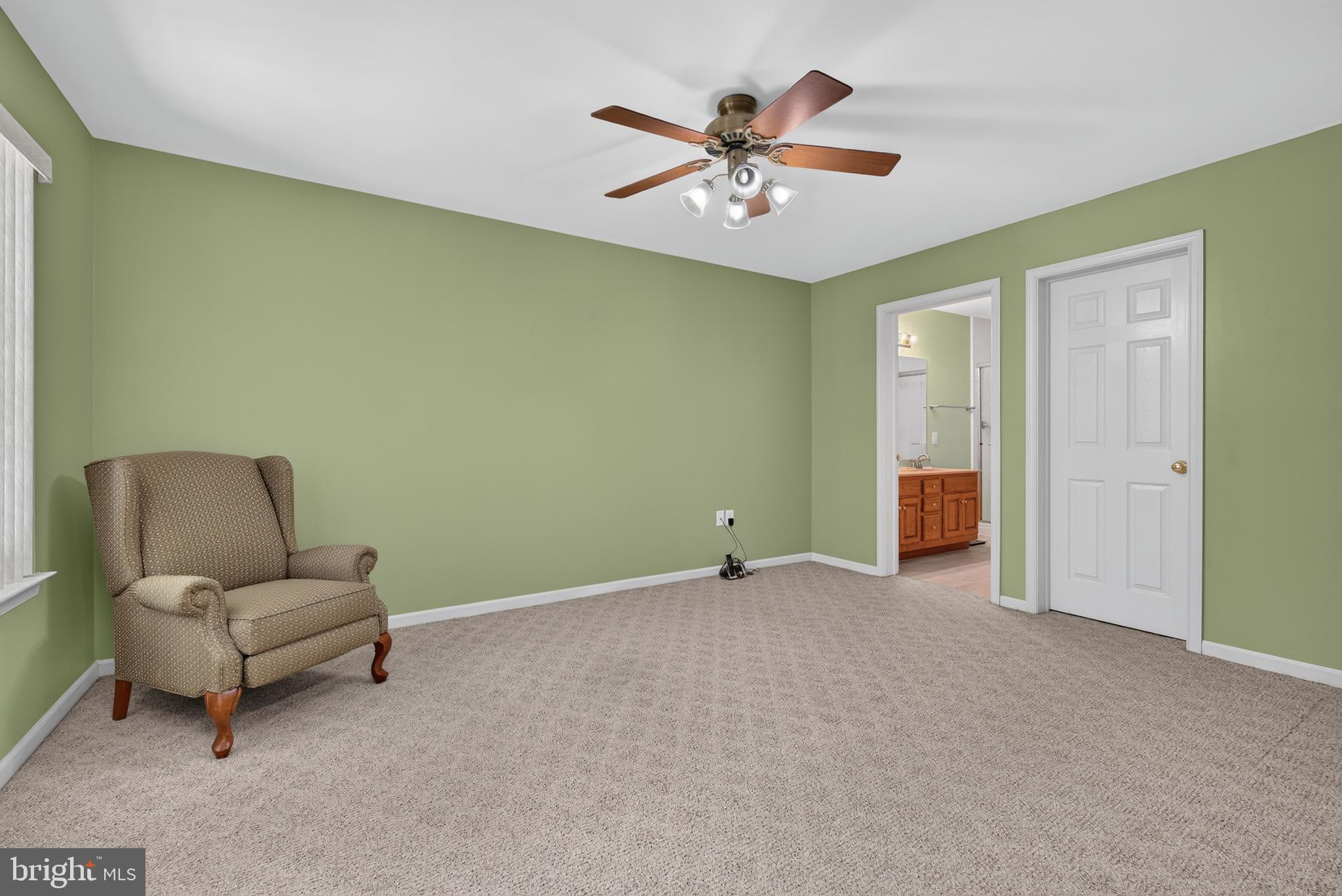 THE OAKS - Residential