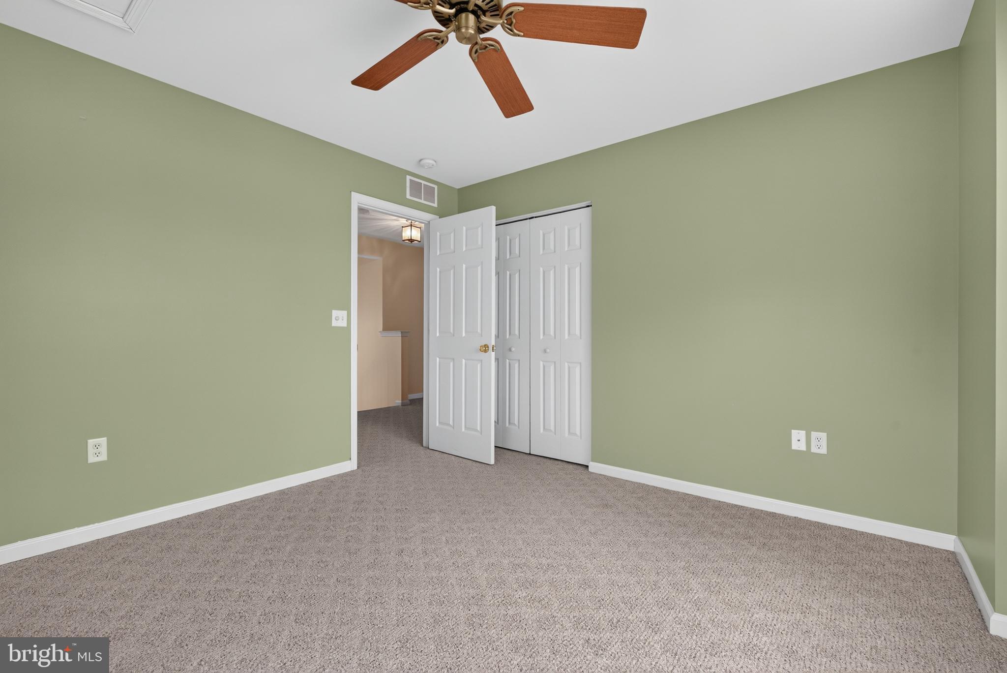 THE OAKS - Residential