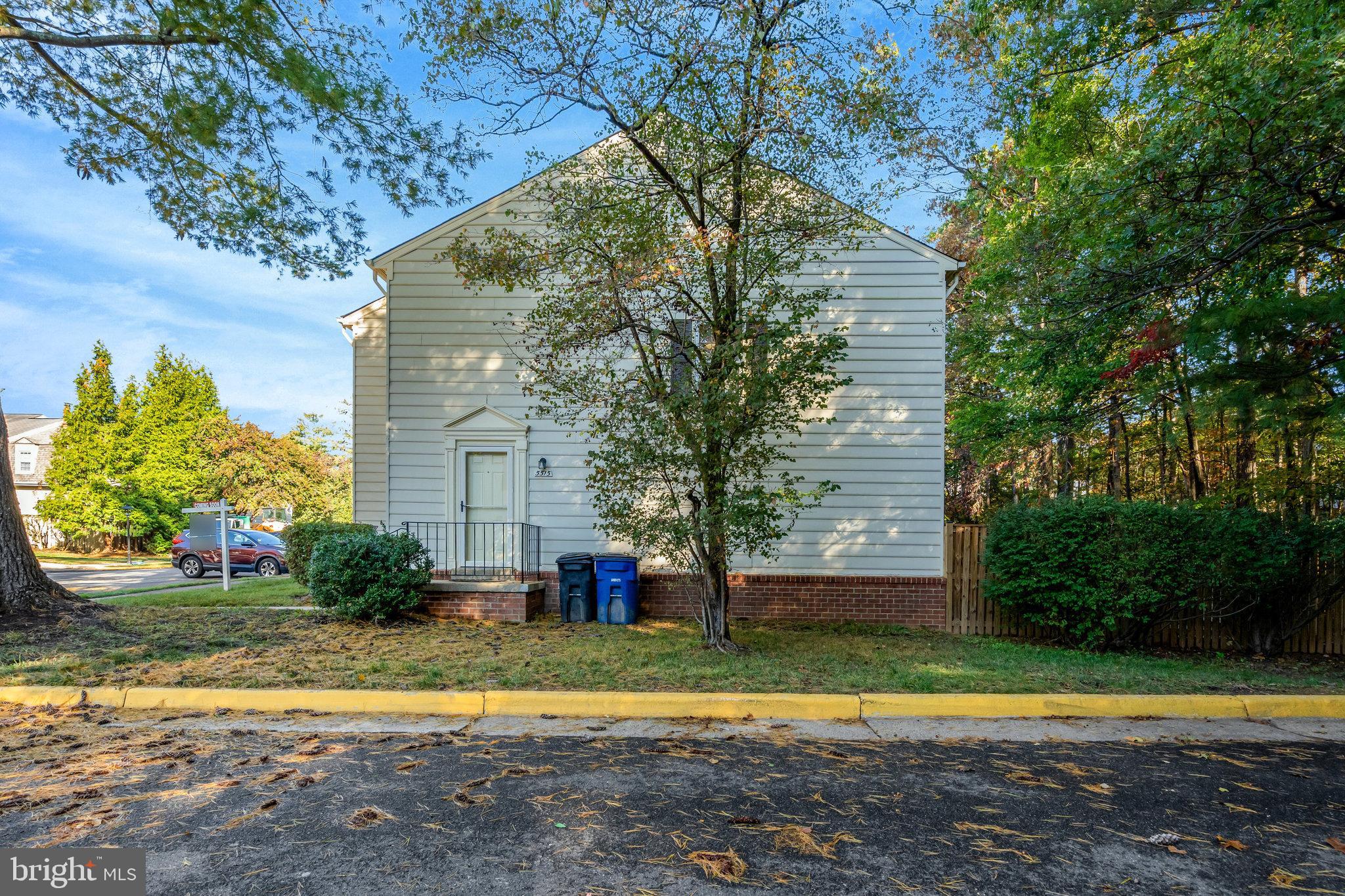 WOODLYNNE COMMUNITY - Residential