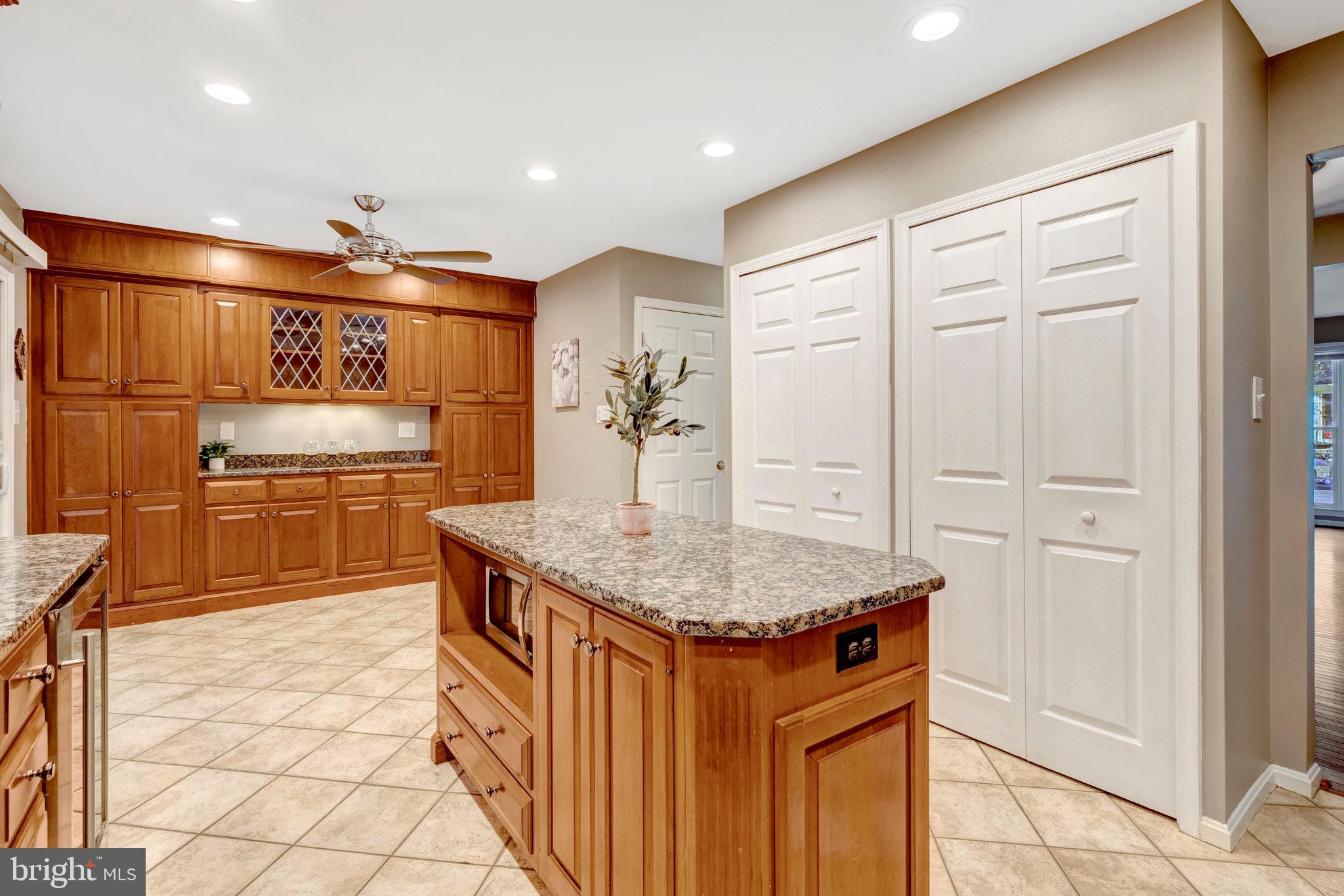 WOODLYNNE COMMUNITY - Residential