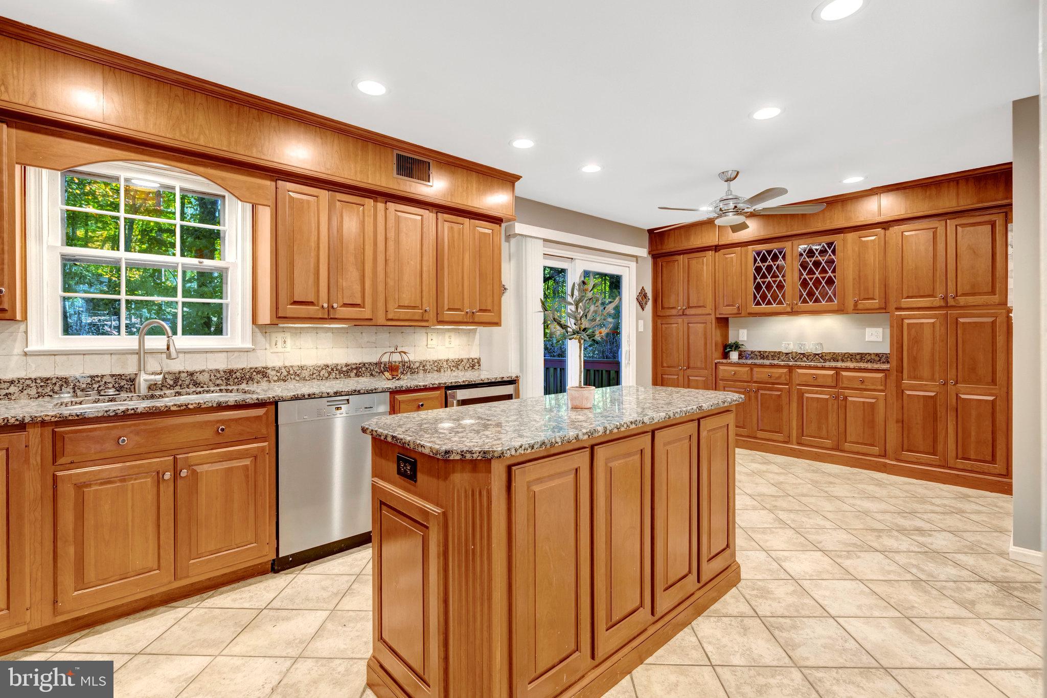 WOODLYNNE COMMUNITY - Residential