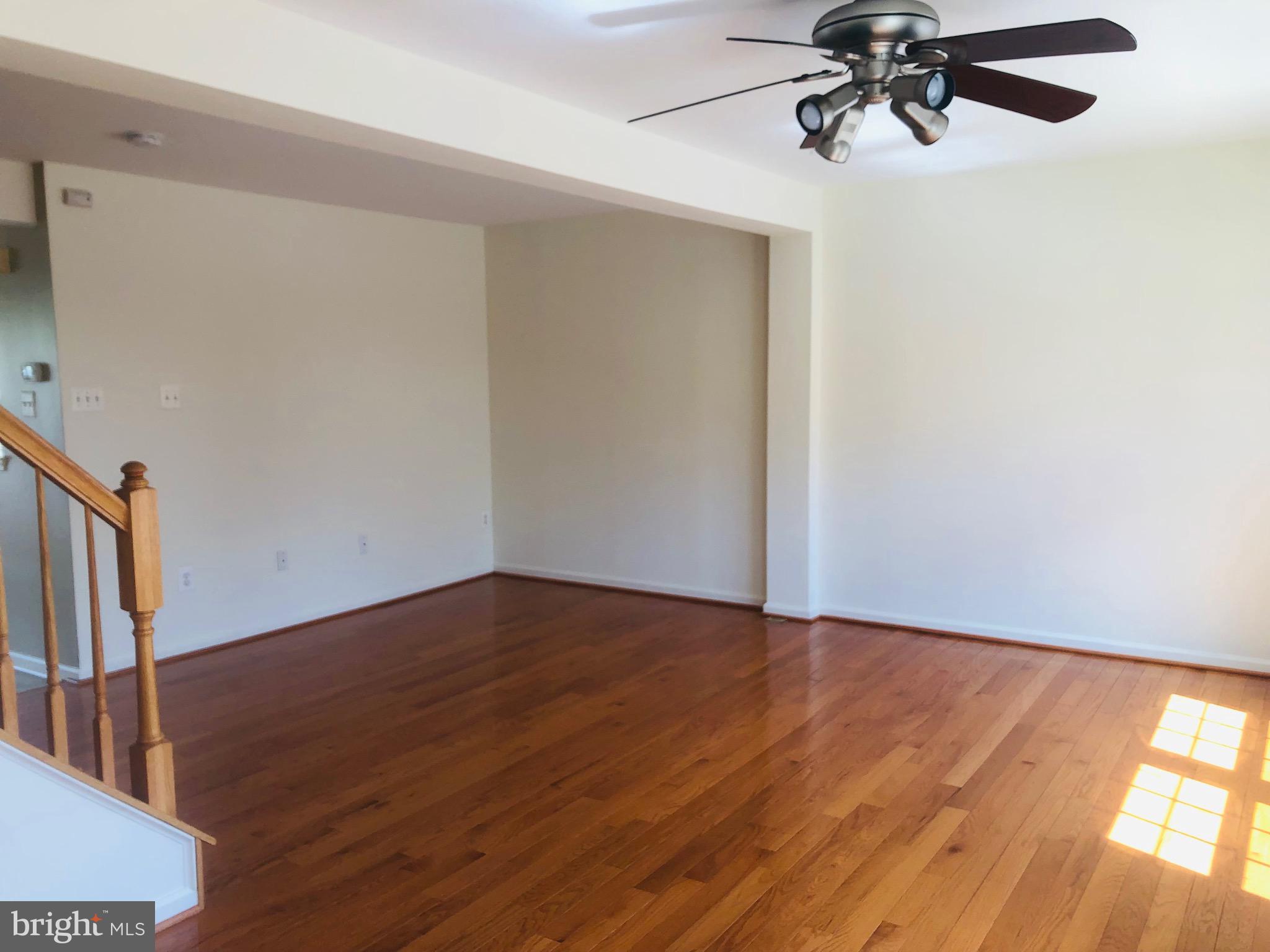 VILLAGE TOWNS - Residential Lease