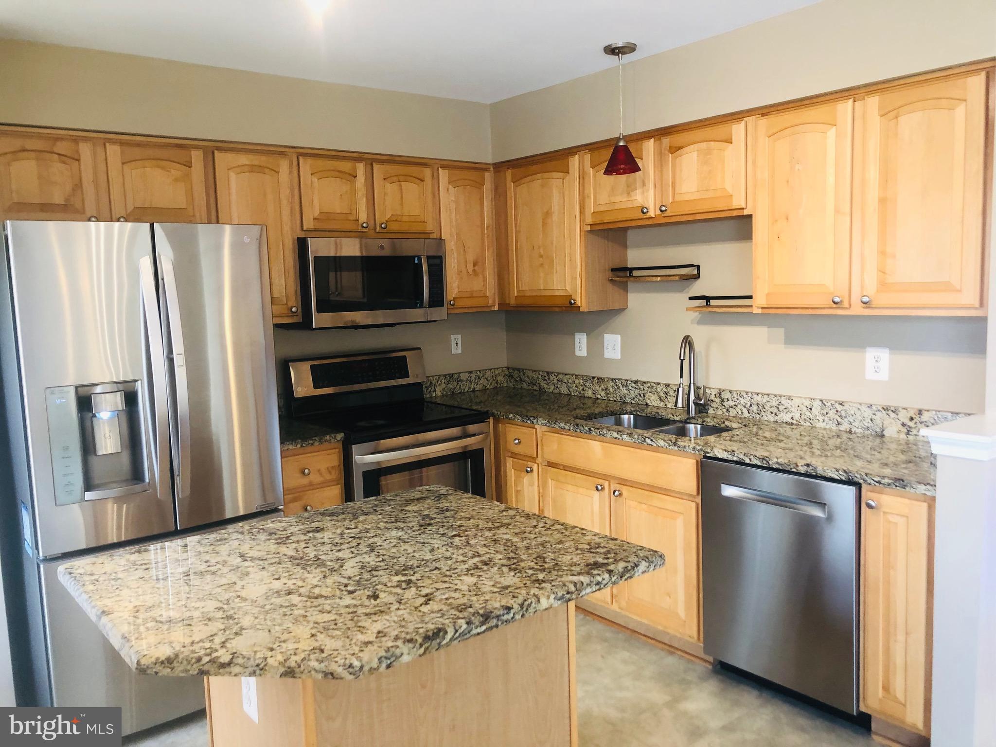 VILLAGE TOWNS - Residential Lease